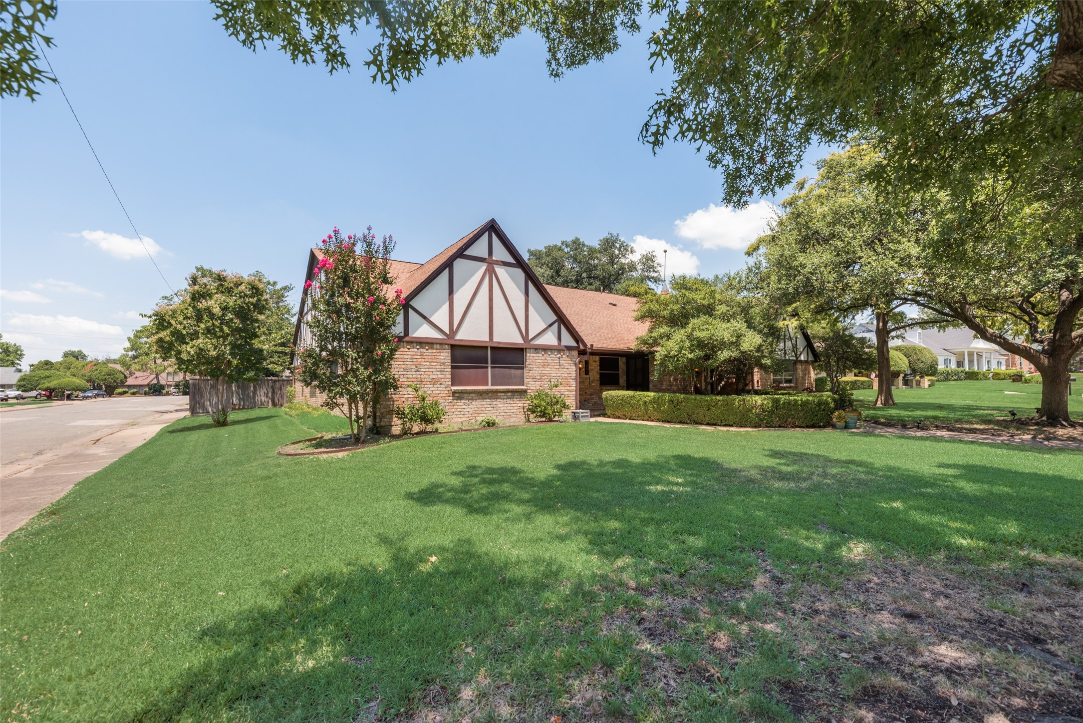 7603 Village Trail Drive Dallas TX 75254