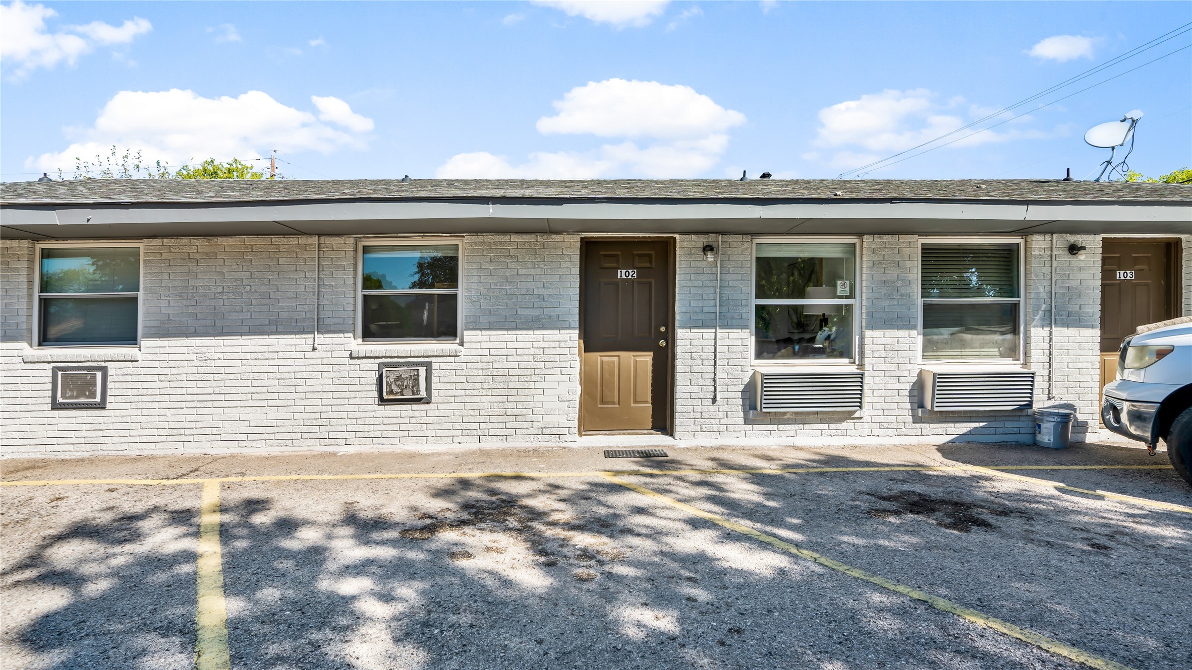 2001 Carl Road Irving TX 75061