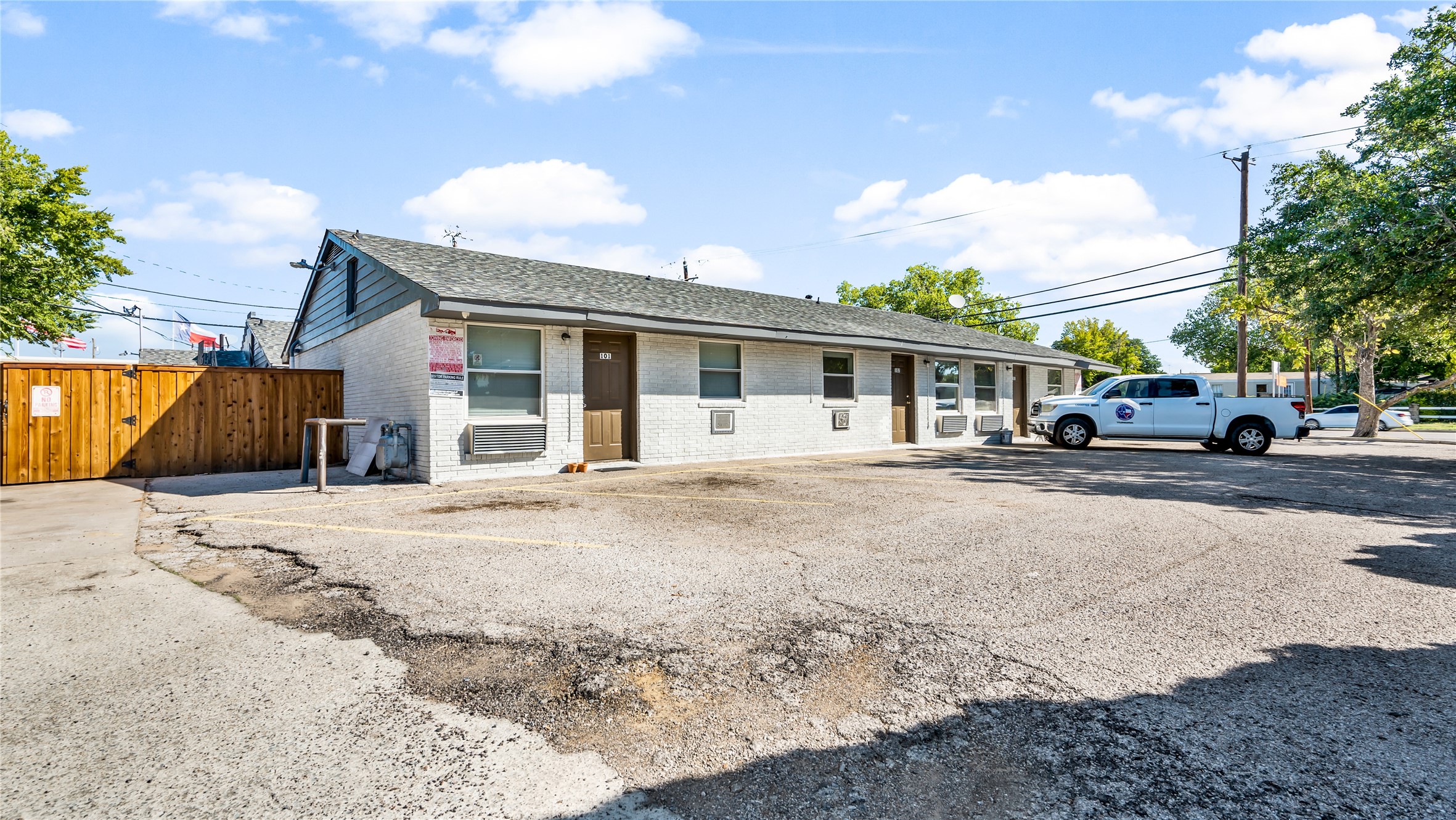 2001 Carl Road Irving TX 75061