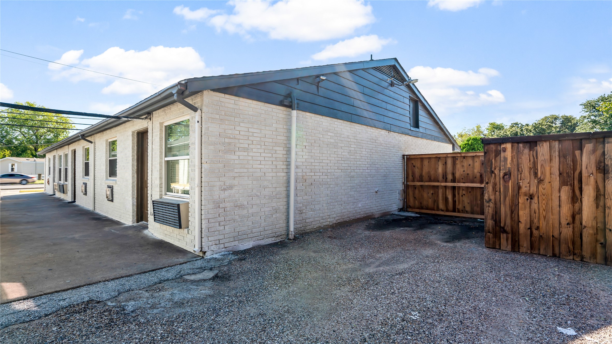 2001 Carl Road Irving TX 75061