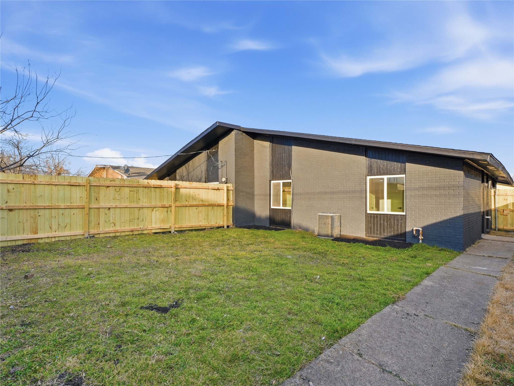 1729 R Avenue Plano TX 75074