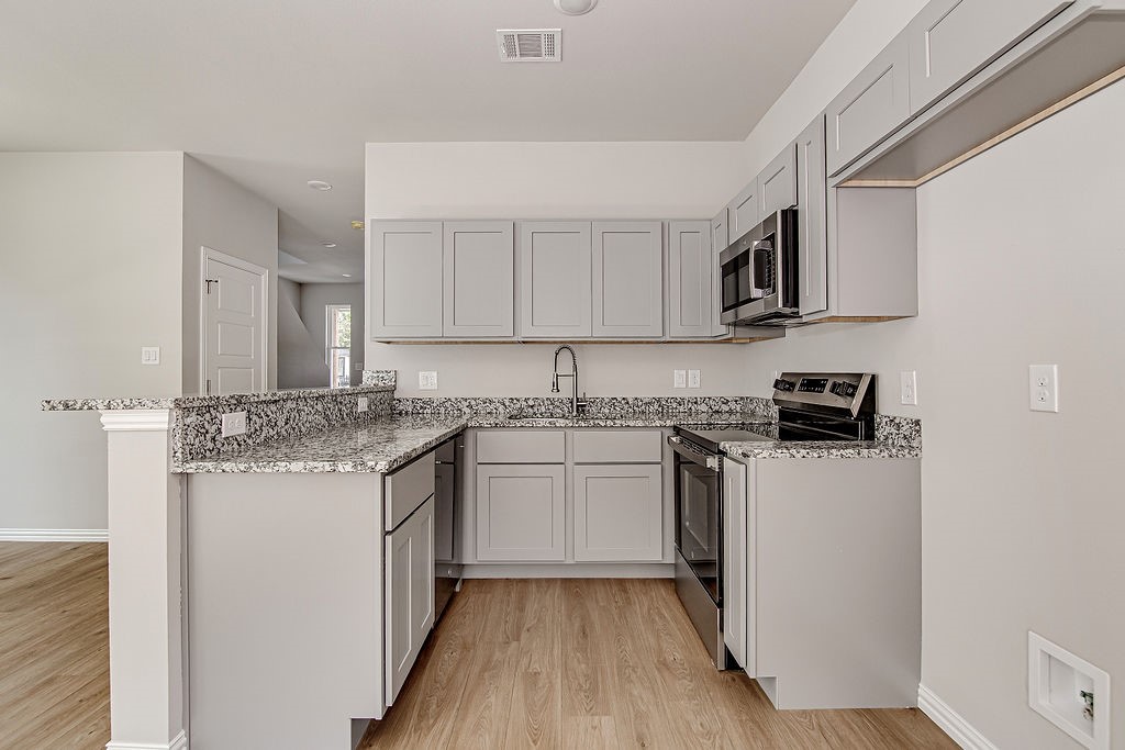 3121 Lumber Street Fort Worth TX 76112