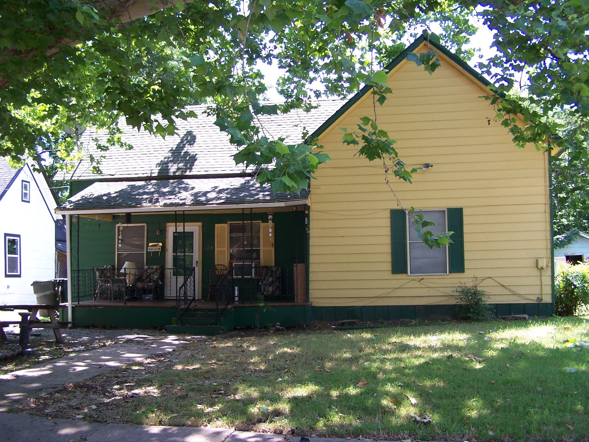724 S Elm Street Sherman TX 75090