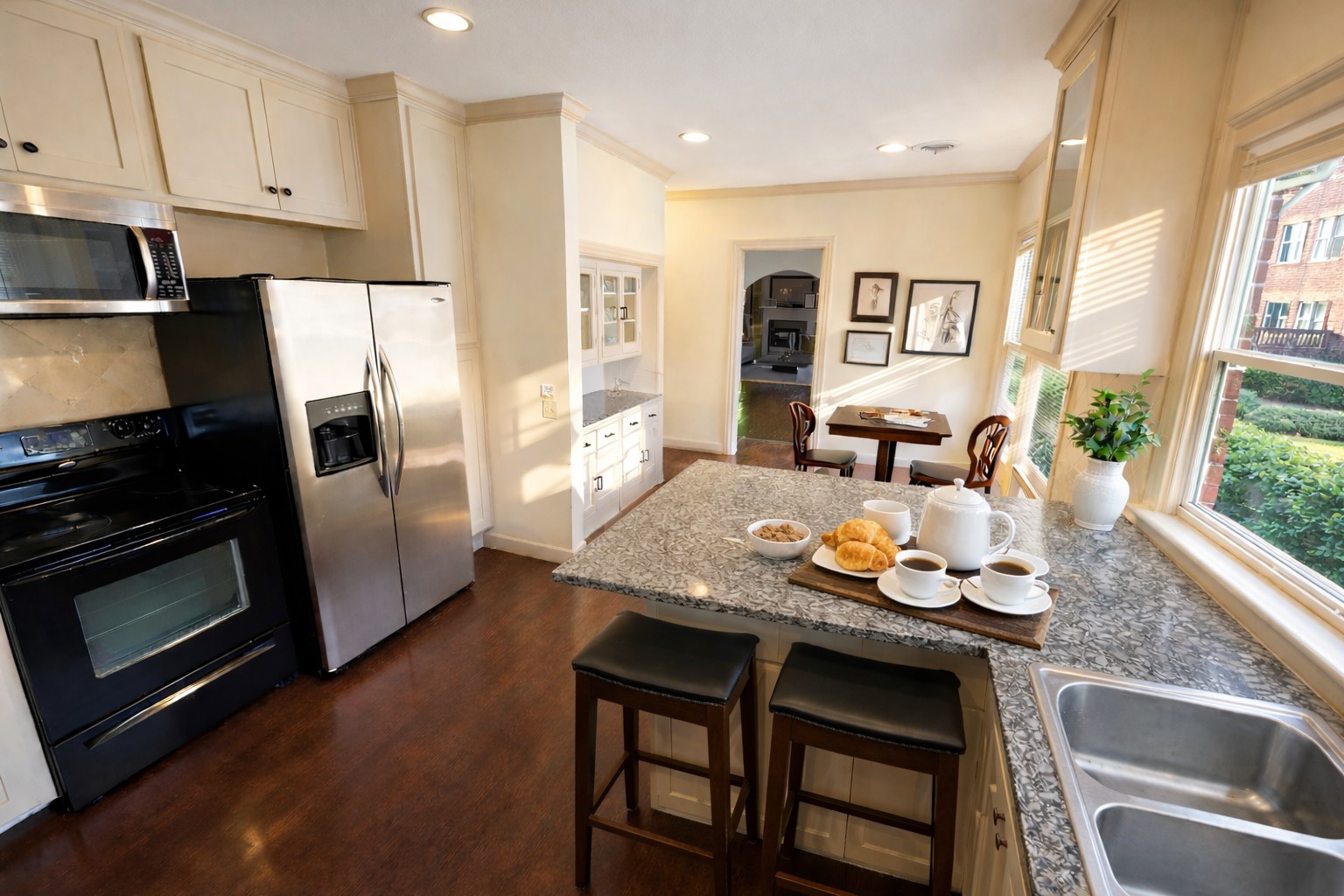 4205 Prescott Avenue Dallas TX 75219