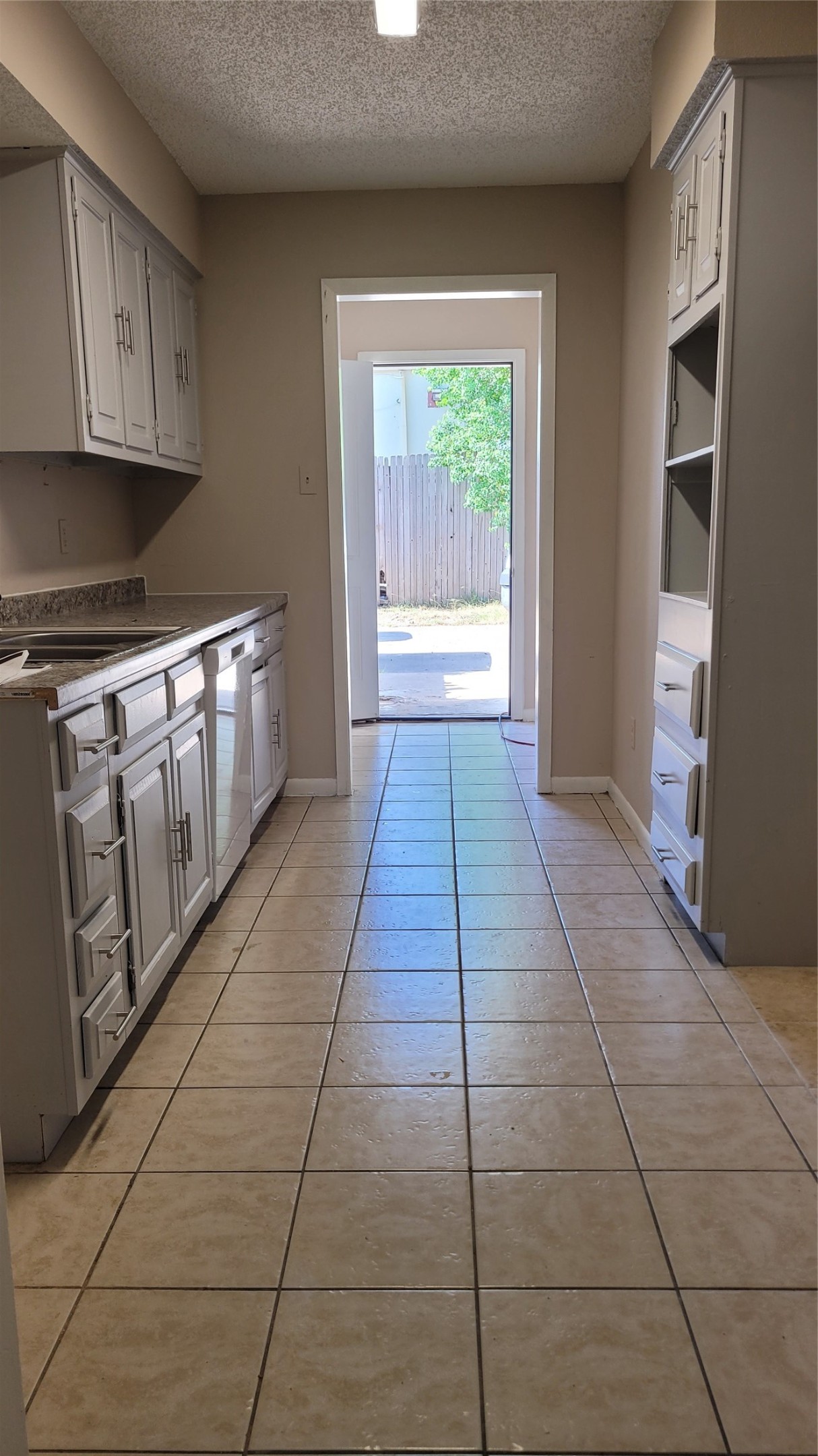1500 Blackwell Drive Irving TX 75061