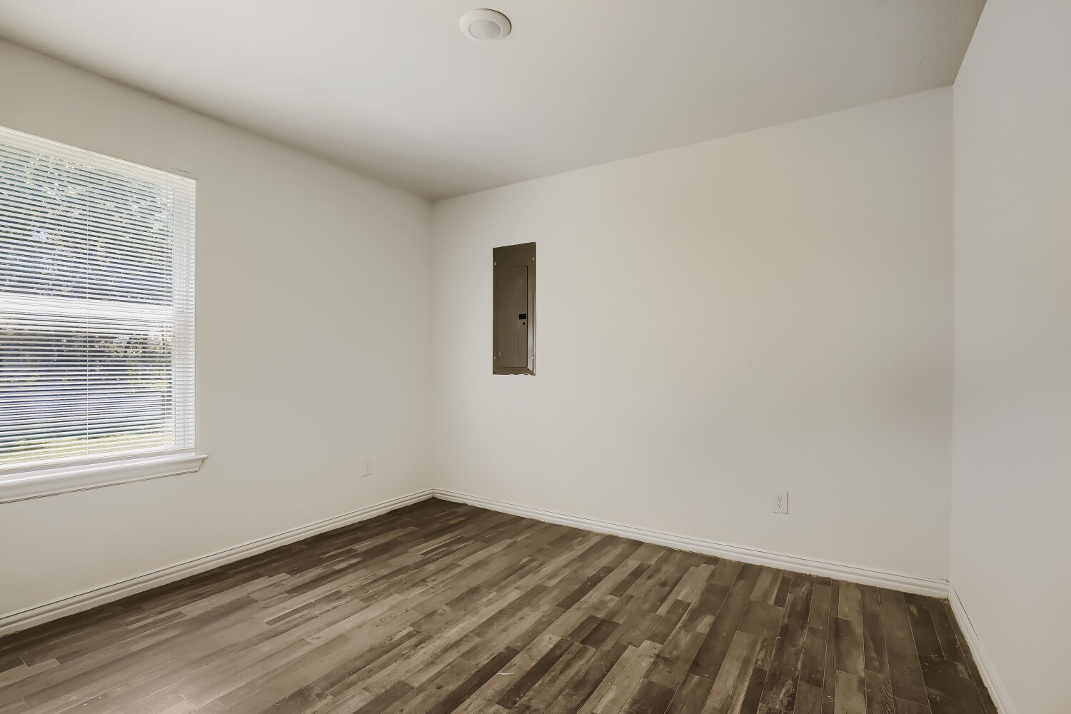 5912 Wilkes Drive Fort Worth TX 76119