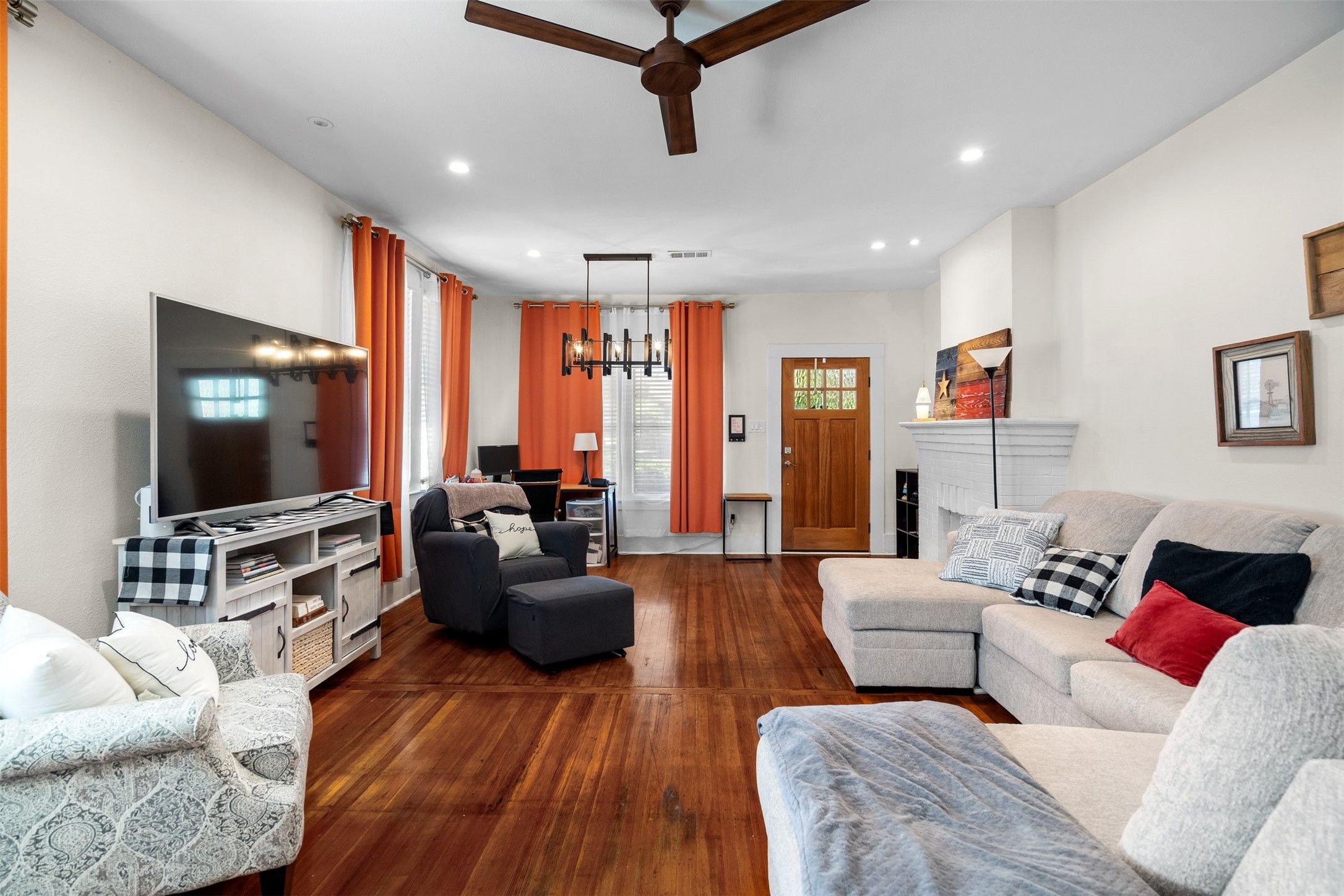 634 Turner Avenue Dallas TX 75208