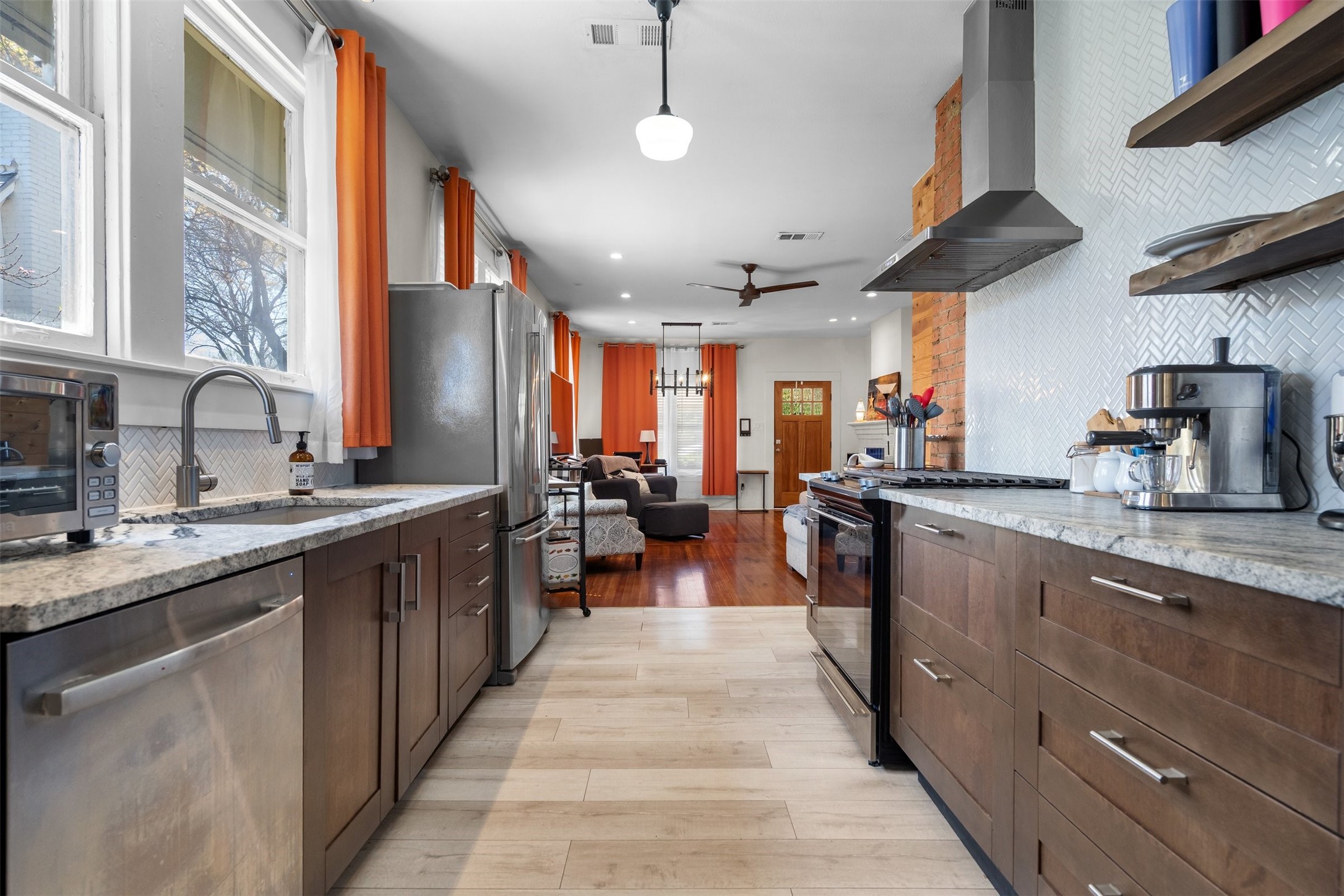 634 Turner Avenue Dallas TX 75208