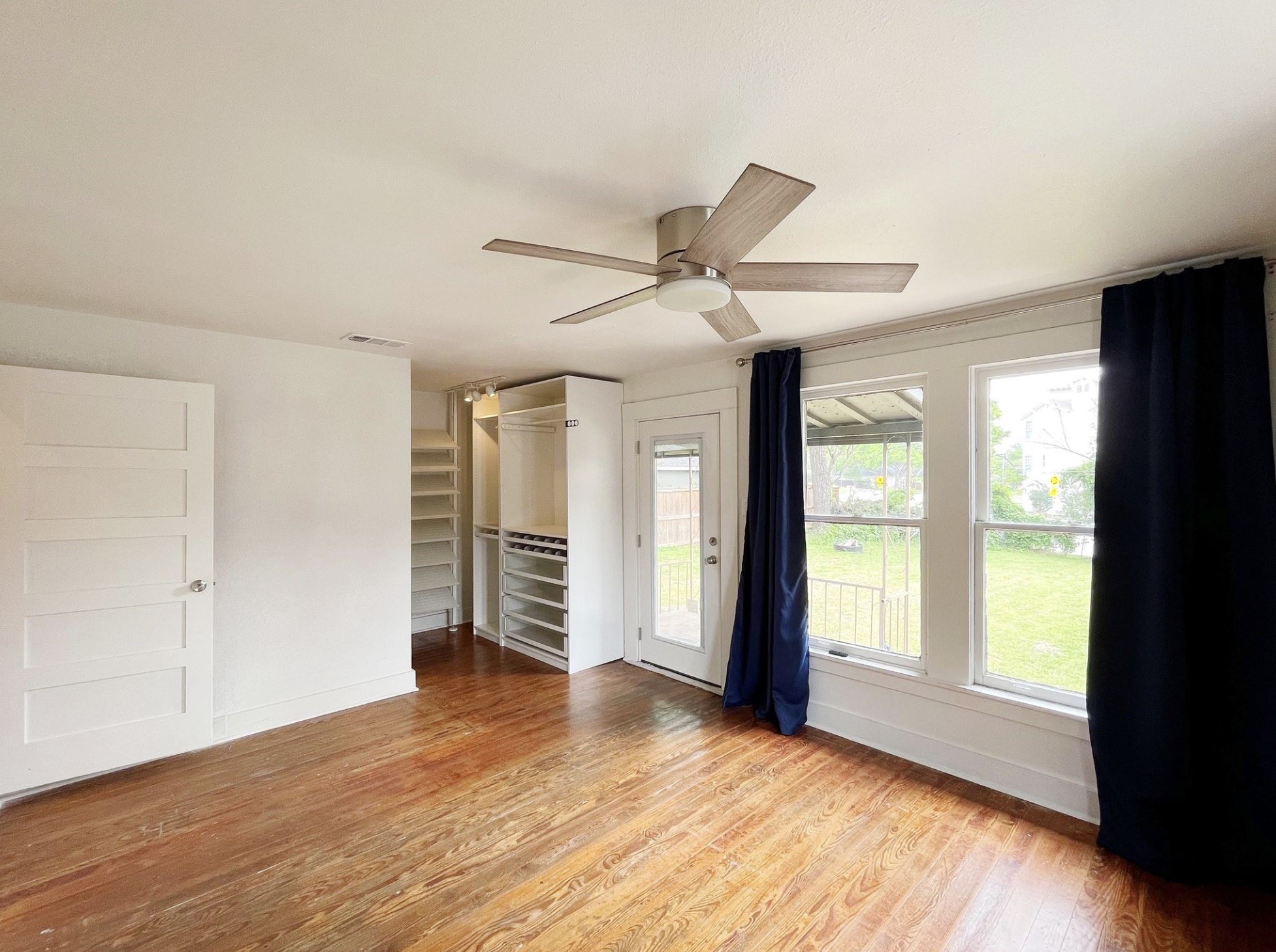 634 Turner Avenue Dallas TX 75208