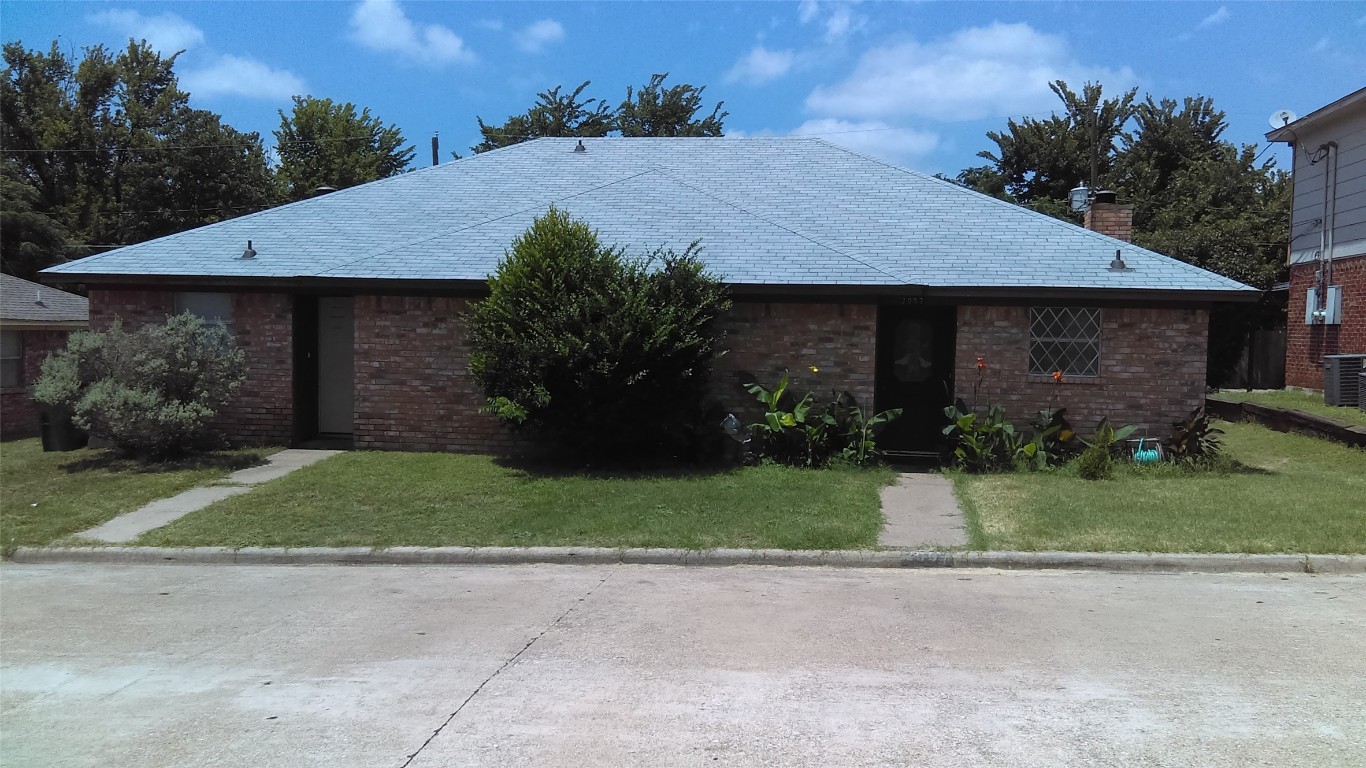 2009 Minnie Drive Arlington TX 76012