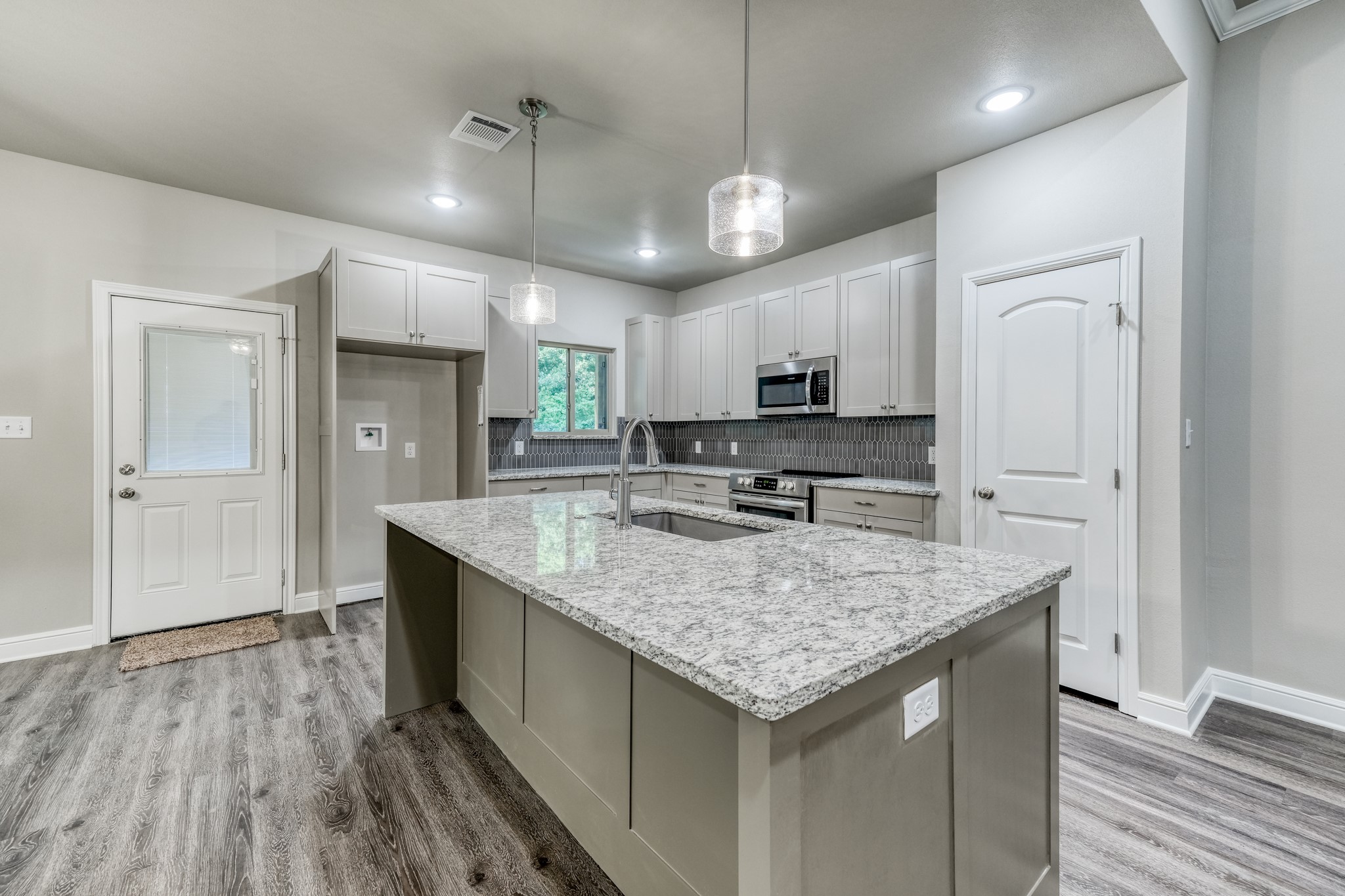 506,508,510 W West Oak Street Weatherford TX 76086