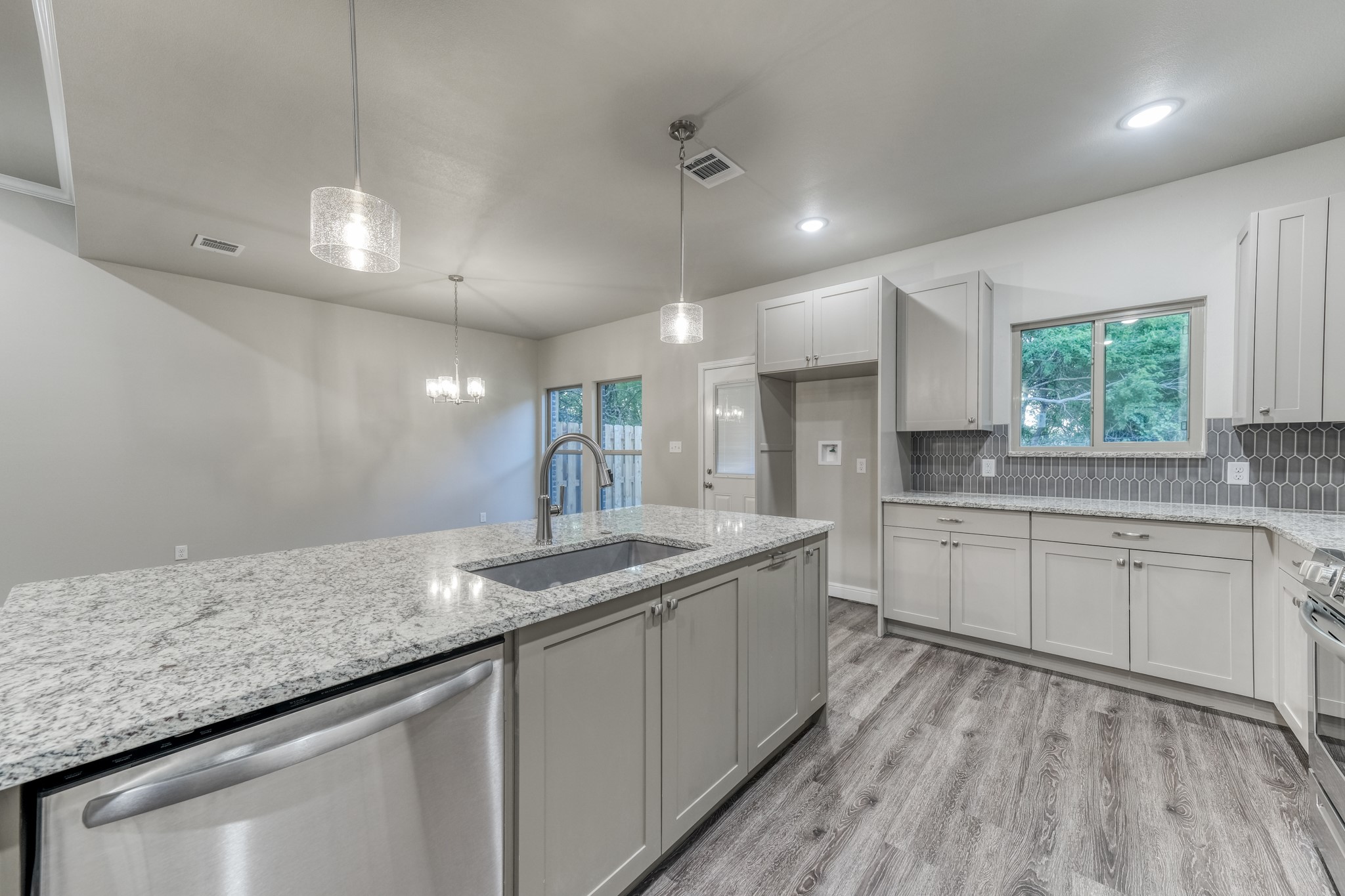 506,508,510 W West Oak Street Weatherford TX 76086