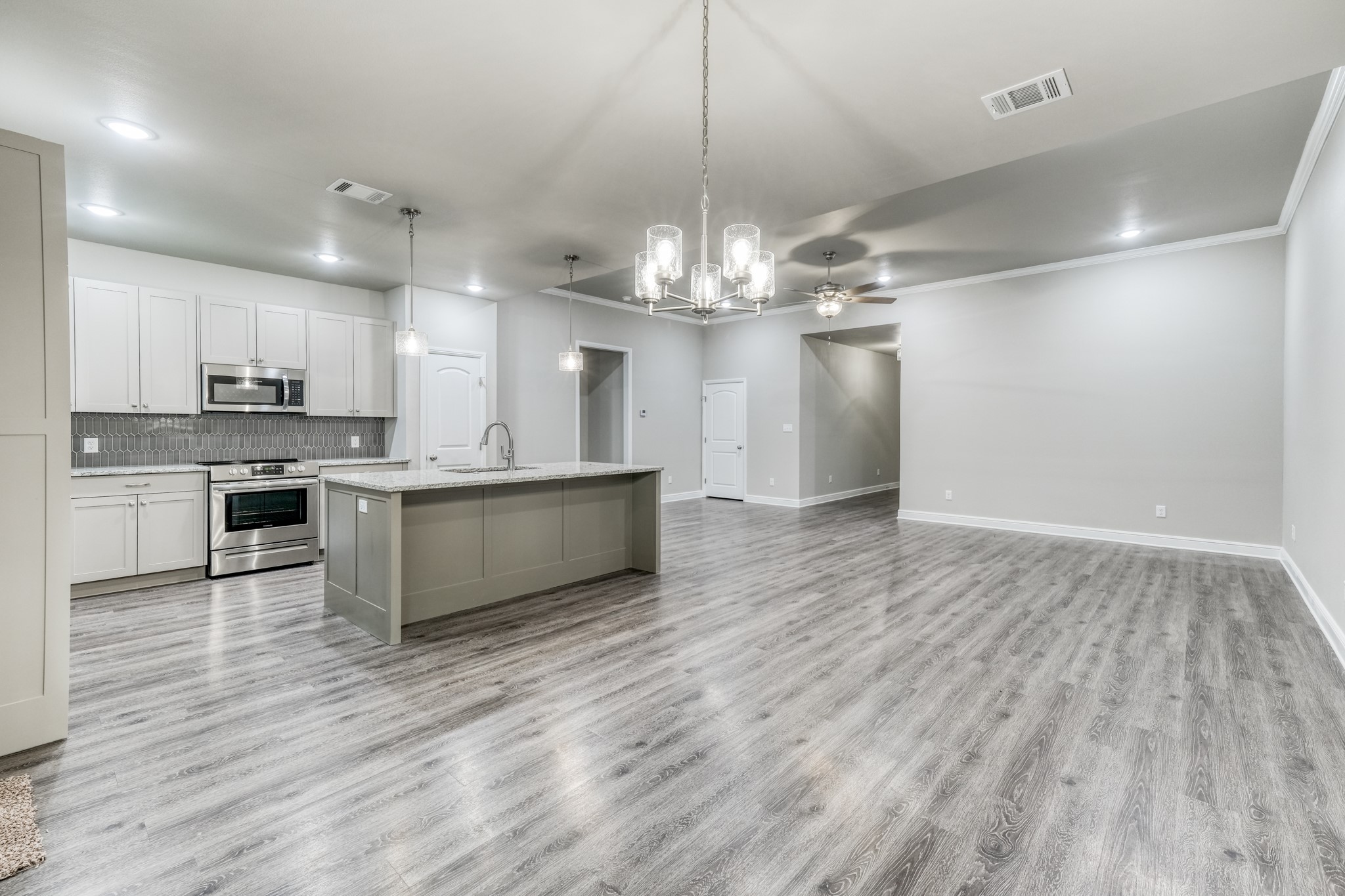 506,508,510 W West Oak Street Weatherford TX 76086