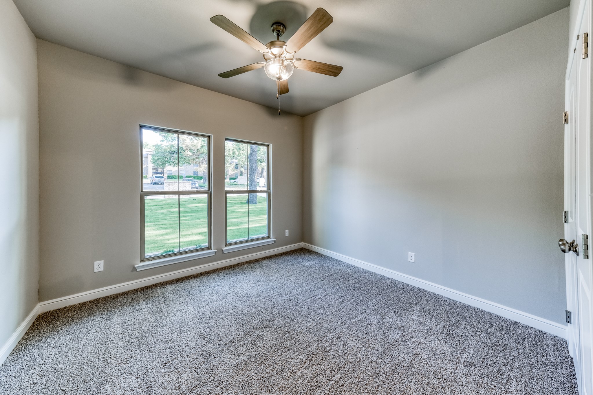 506,508,510 W West Oak Street Weatherford TX 76086
