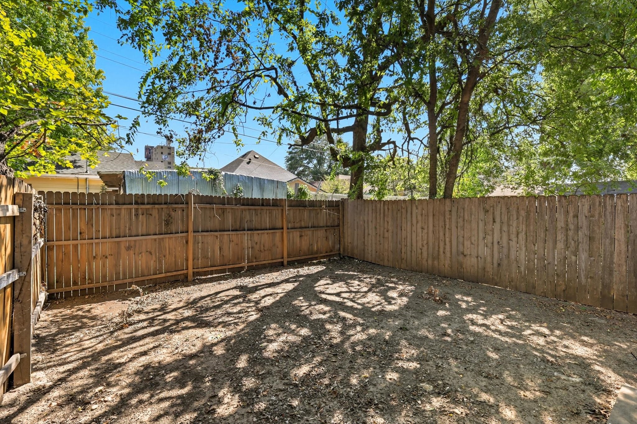 1909 May Street Fort Worth TX 76110
