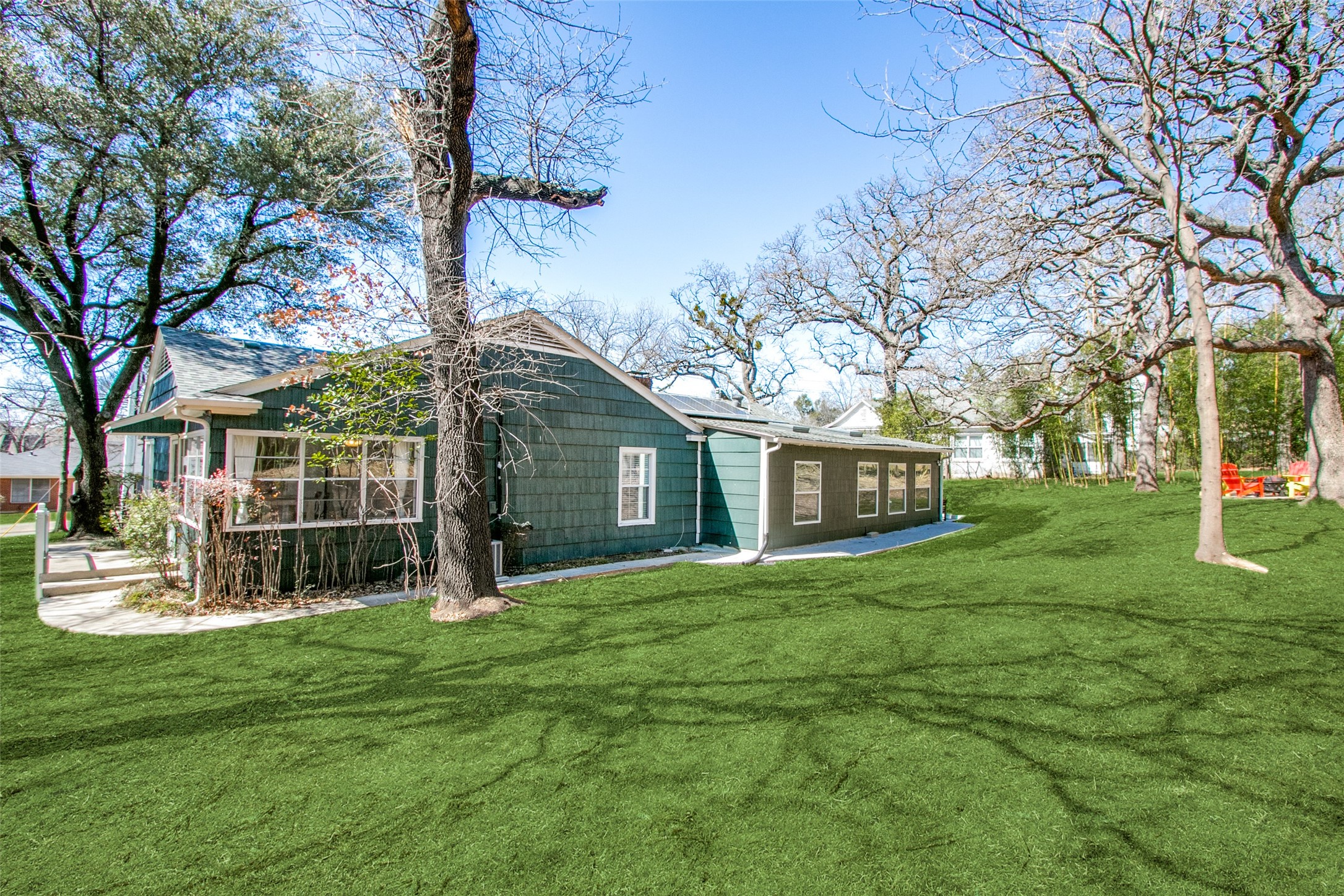 2012 N Locust Street Denton TX 76209