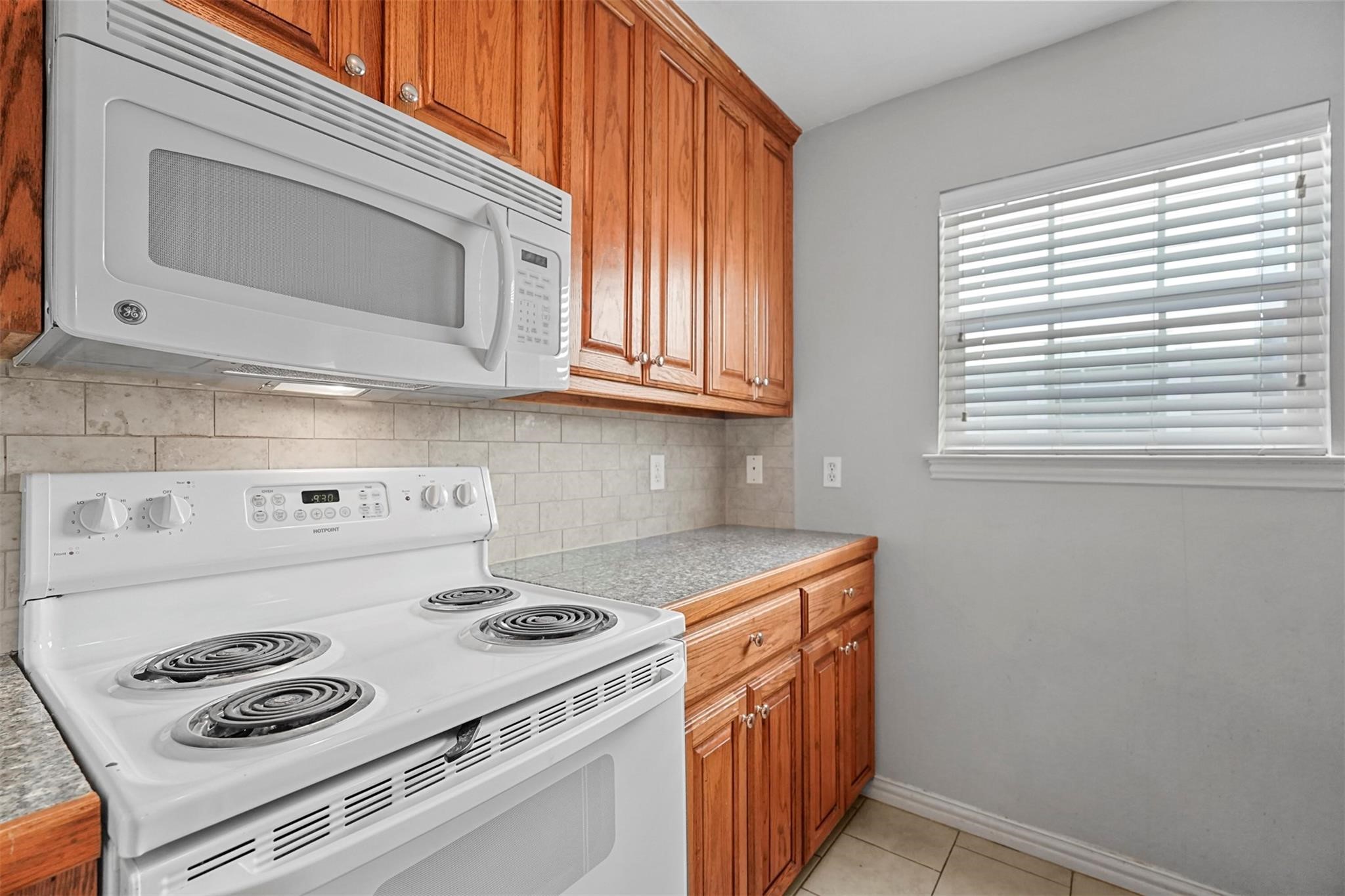 408-410 Cleveland Sherman TX 75090