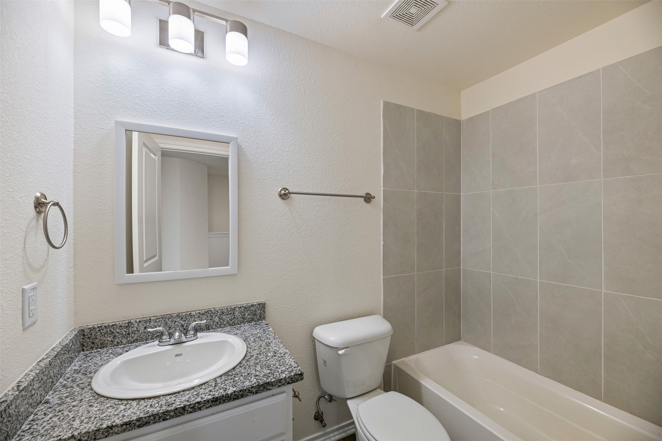 805 S 6th Street Bonham TX 75418