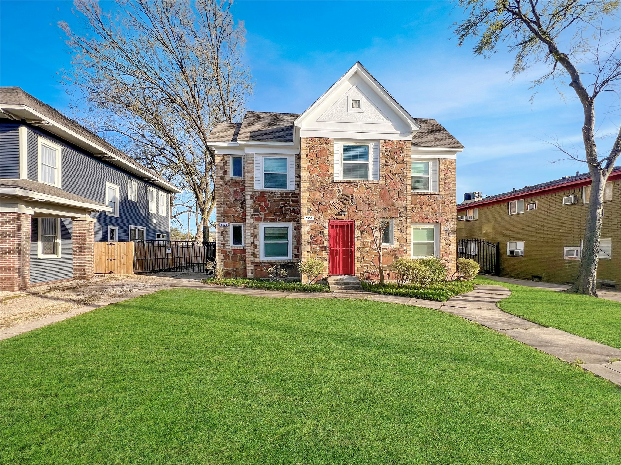 5530 Reiger Avenue Dallas TX 75214