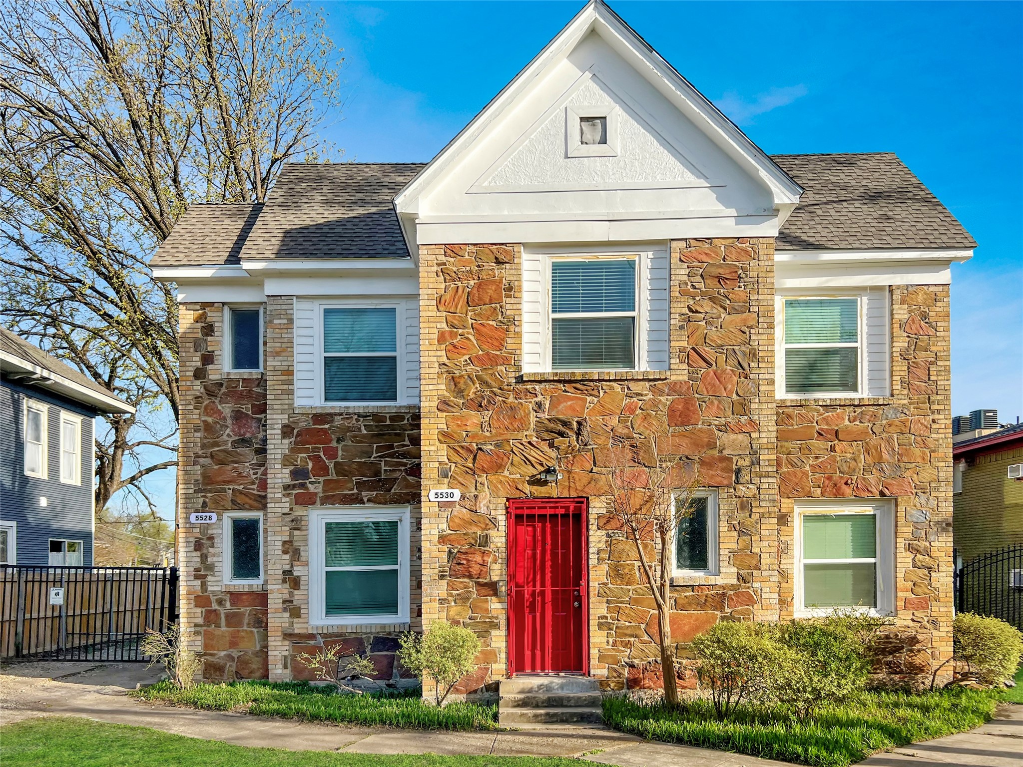 5530 Reiger Avenue Dallas TX 75214