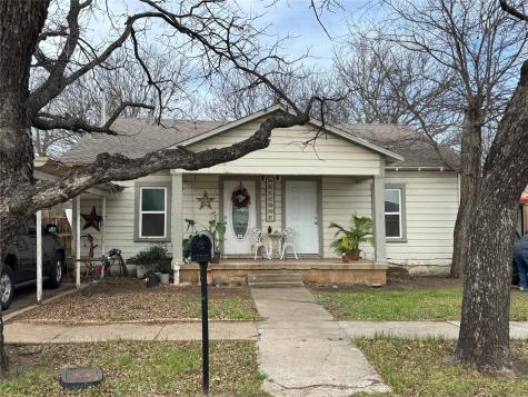 111 N Nueces Coleman TX 76384