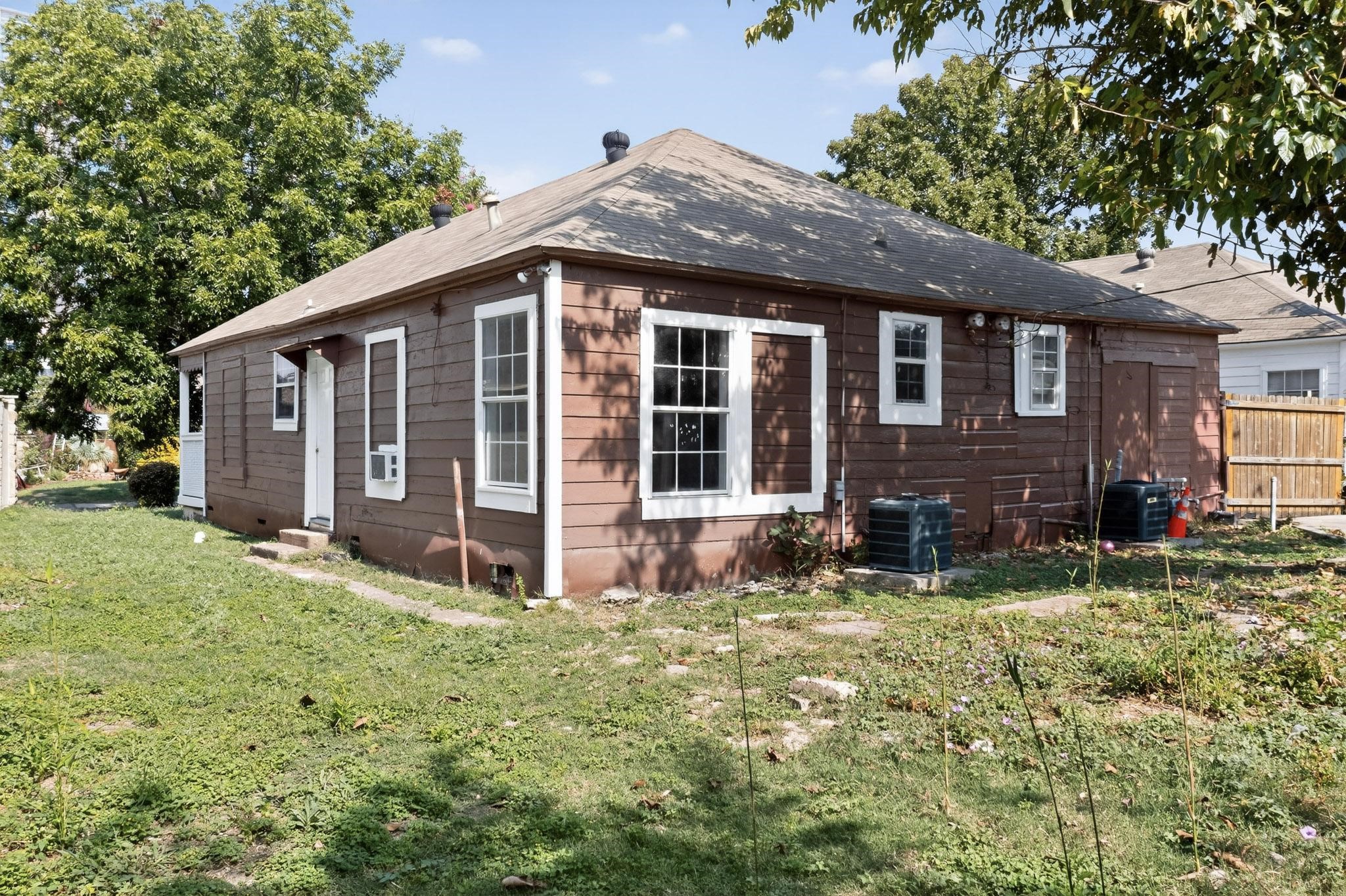 5020 Pershing Street Dallas TX 75206