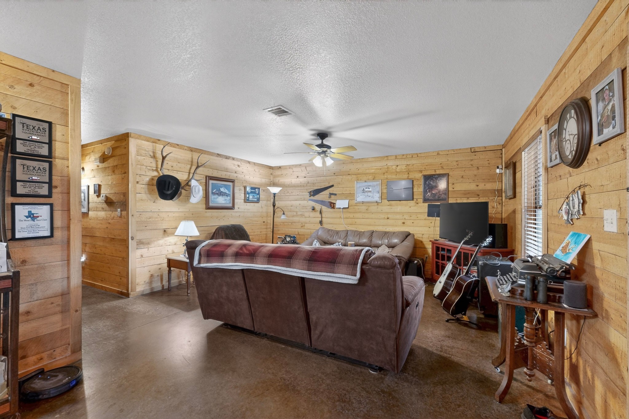4505 County Road 805f Cleburne TX 76031