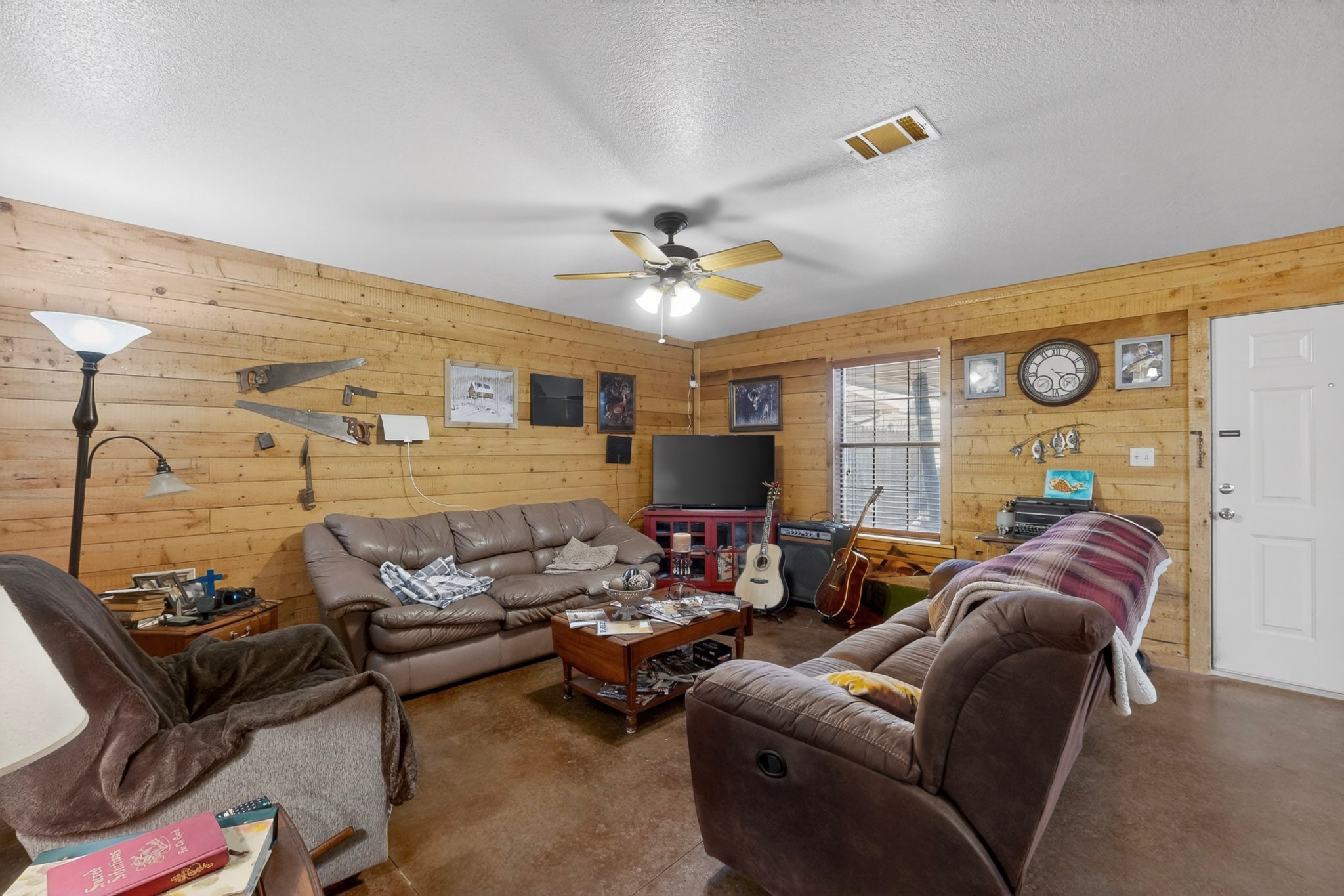 4505 County Road 805f Cleburne TX 76031