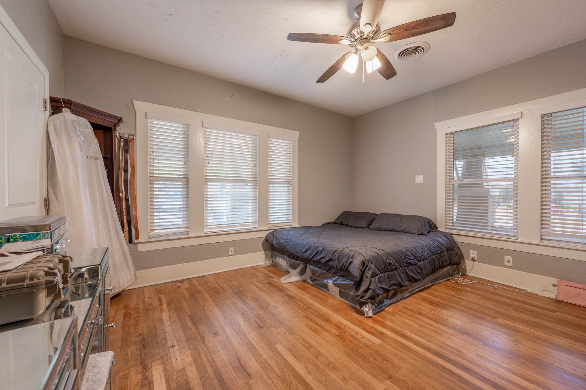 1301 Grand Avenue Fort Worth TX 76164