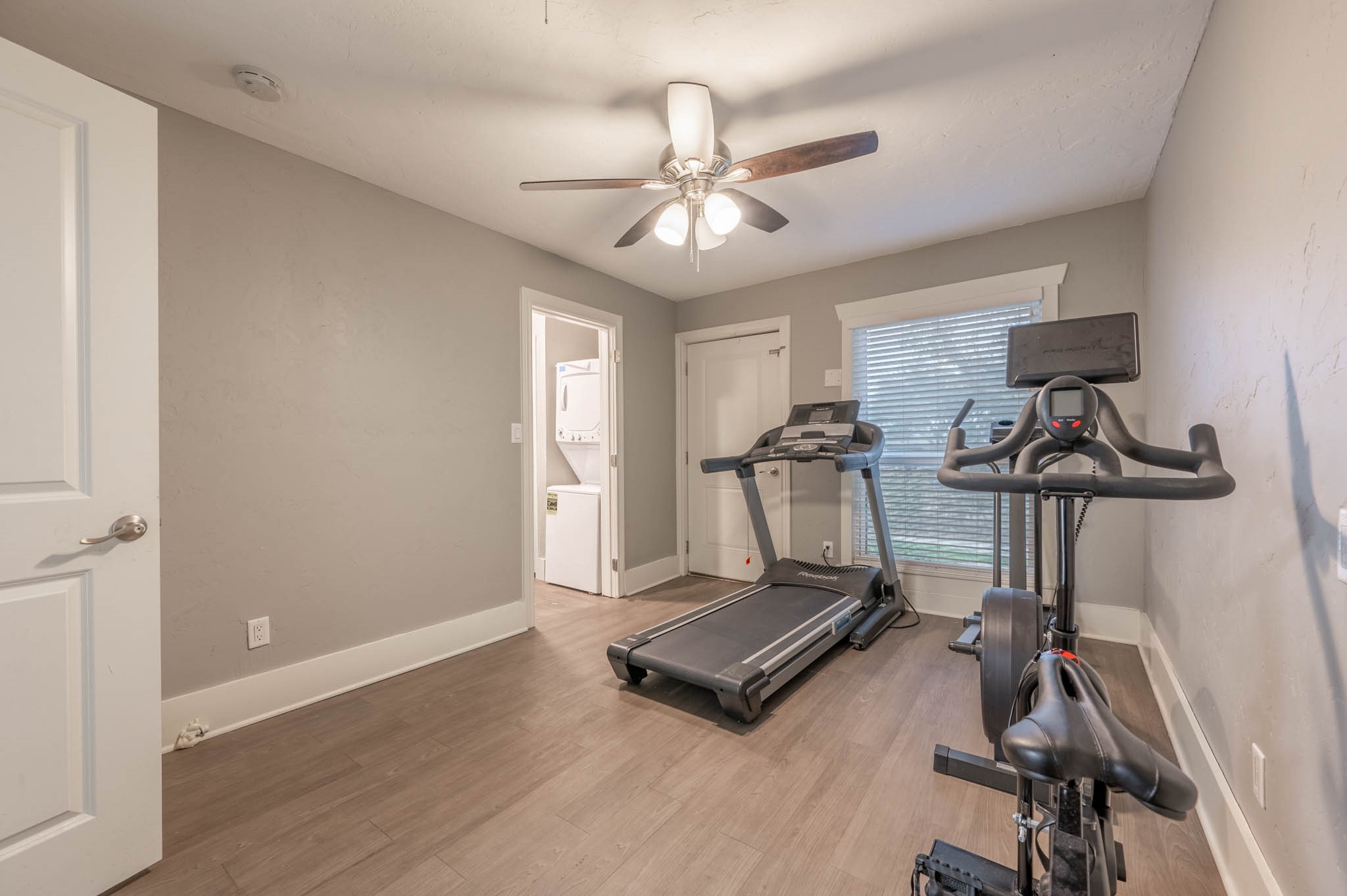 1301 Grand Avenue Fort Worth TX 76164