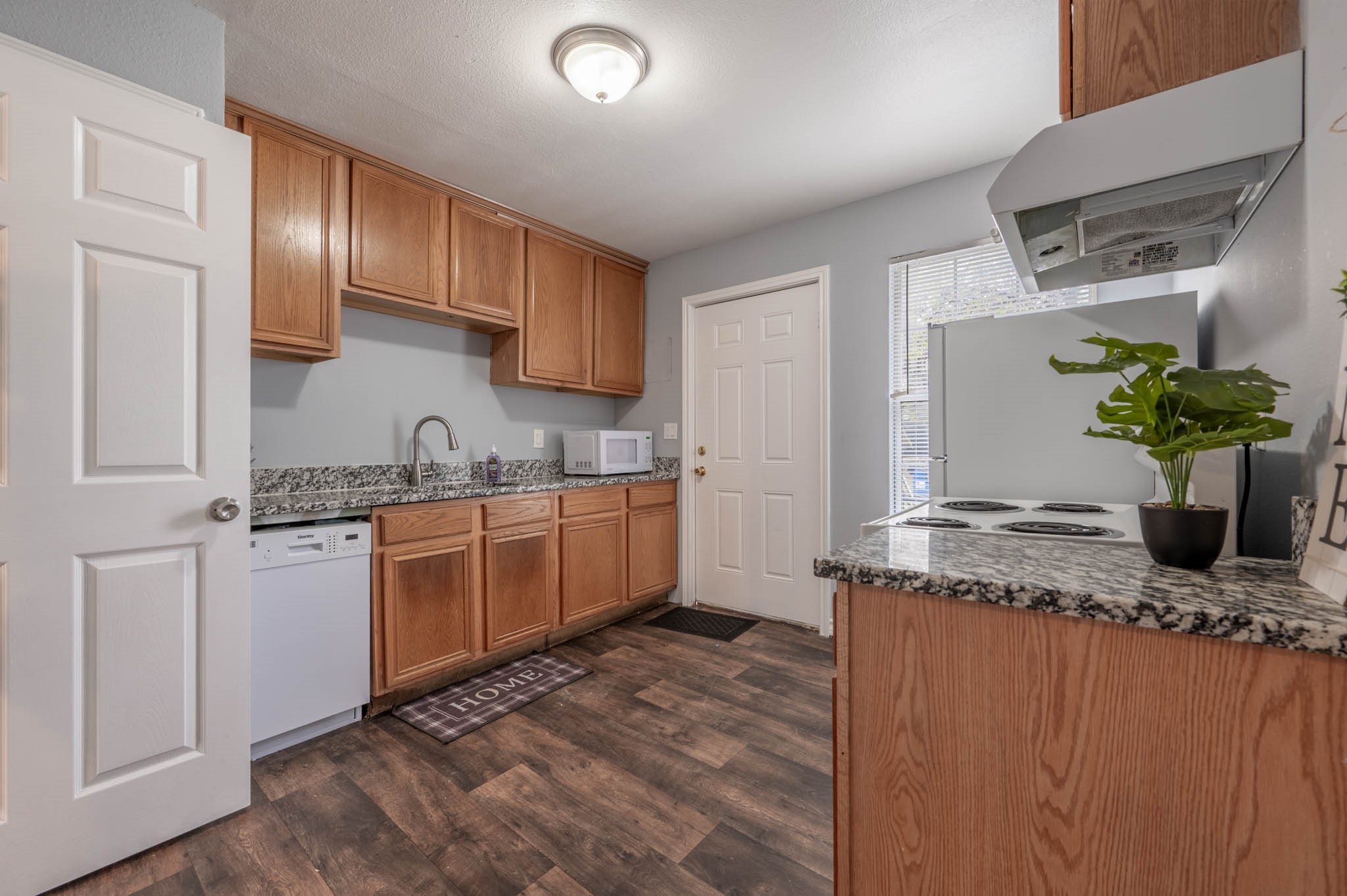 1301 Grand Avenue Fort Worth TX 76164