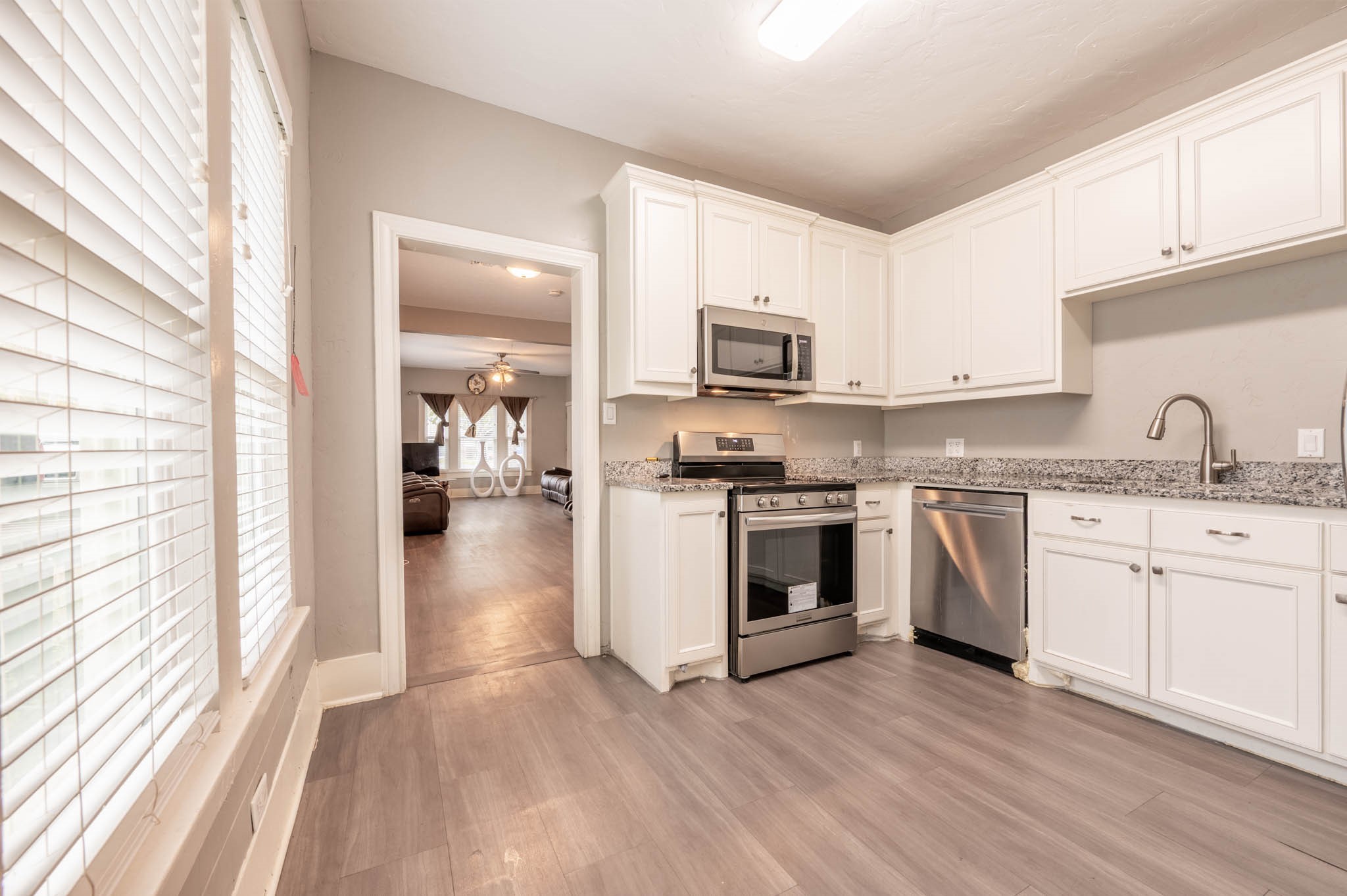 1301 Grand Avenue Fort Worth TX 76164