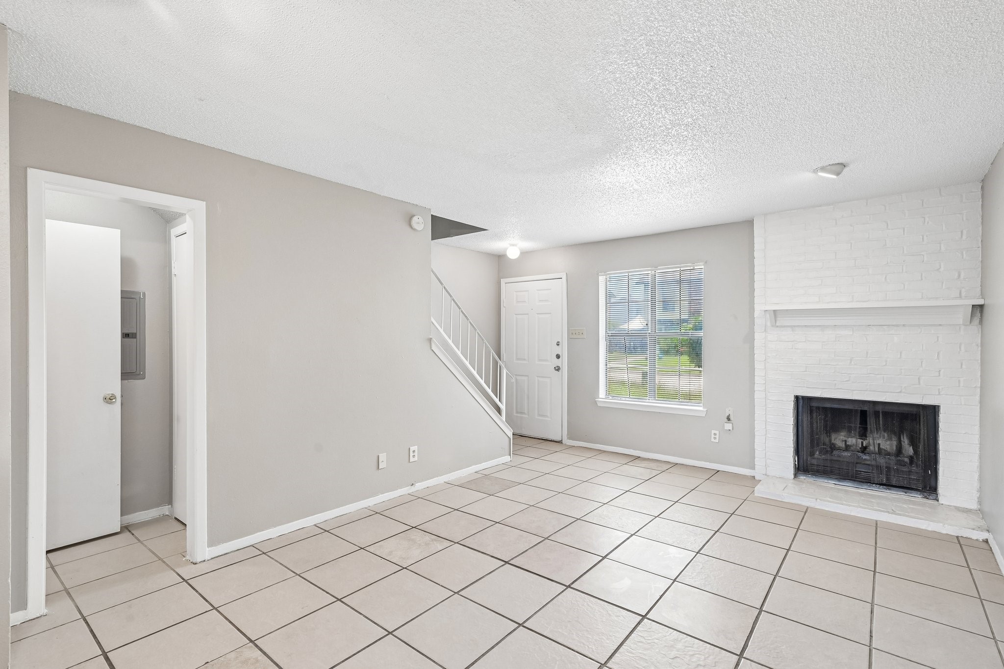 2813 Wimbledon Court Garland TX 75041