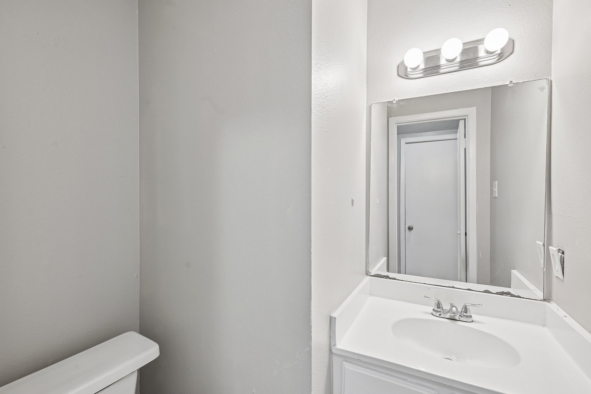 2813 Wimbledon Court Garland TX 75041