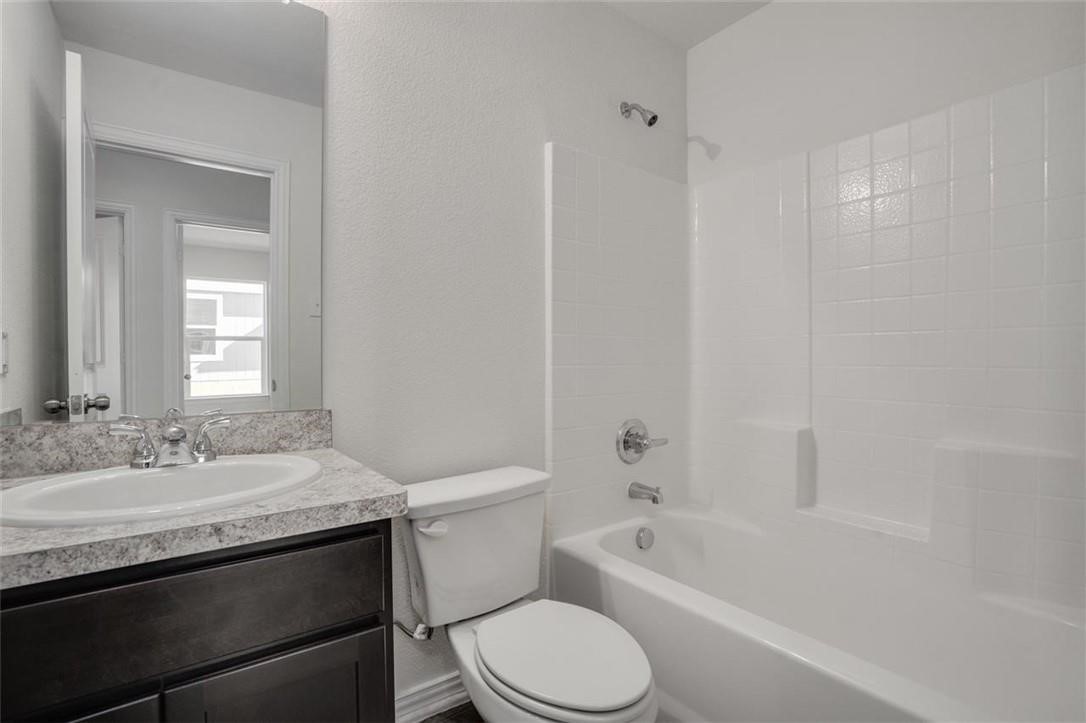 1619 N 12th Street Waco TX 76707