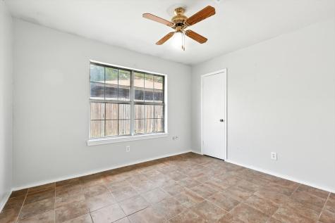 1516 W 7th Street Irving TX 75060