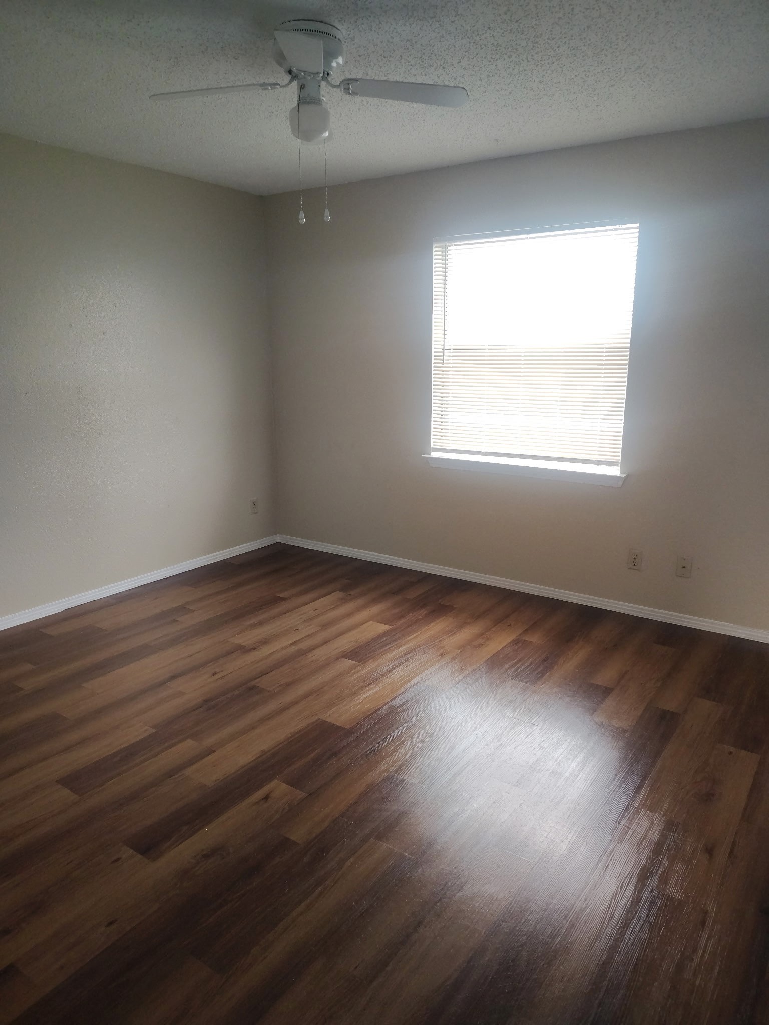 5909 Shadydell Drive Fort Worth TX 76135