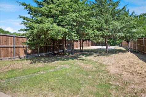 114 Wood Street Princeton TX 75407