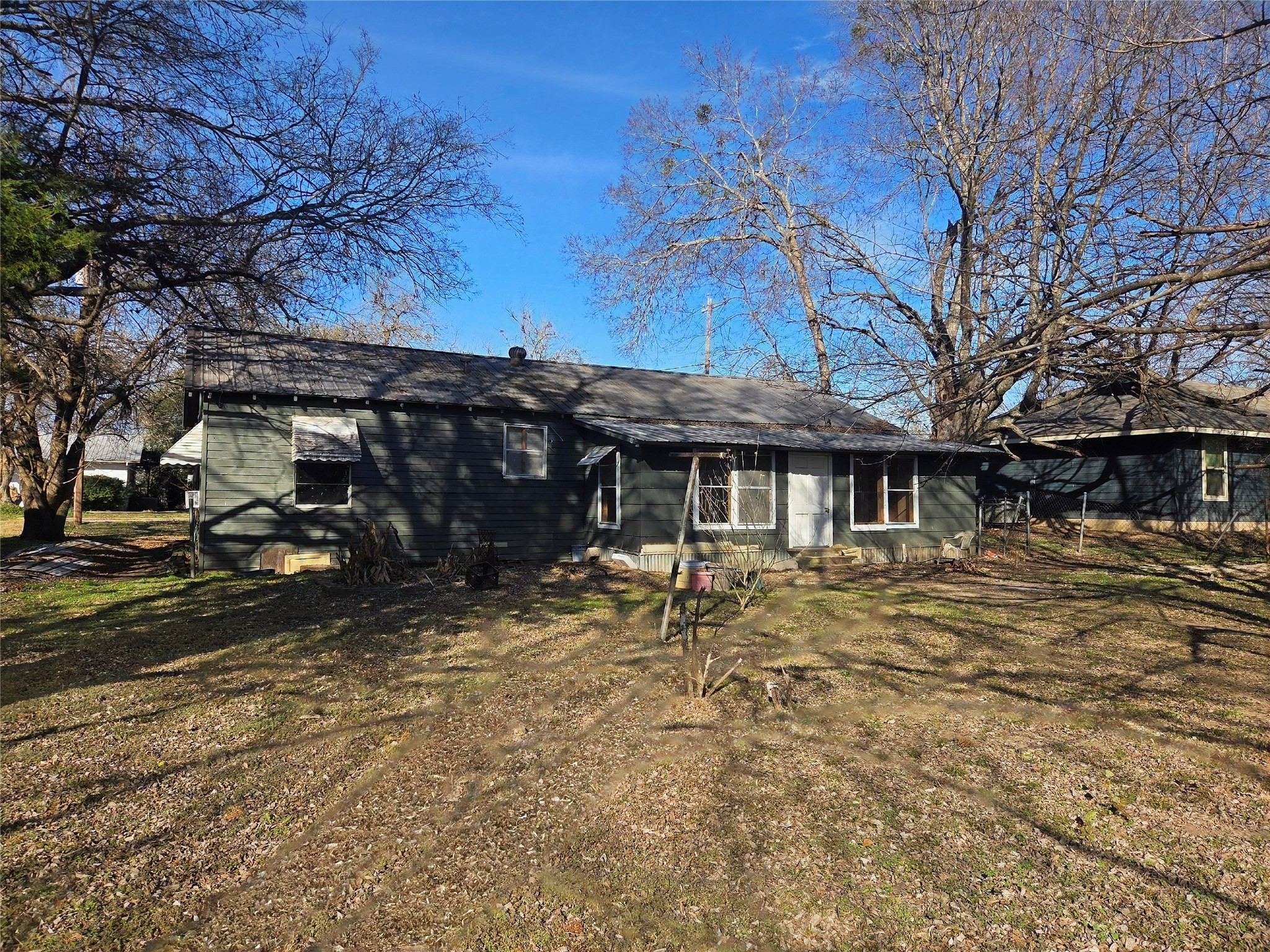 1304/1306 West End Avenue Clarksville TX 75426