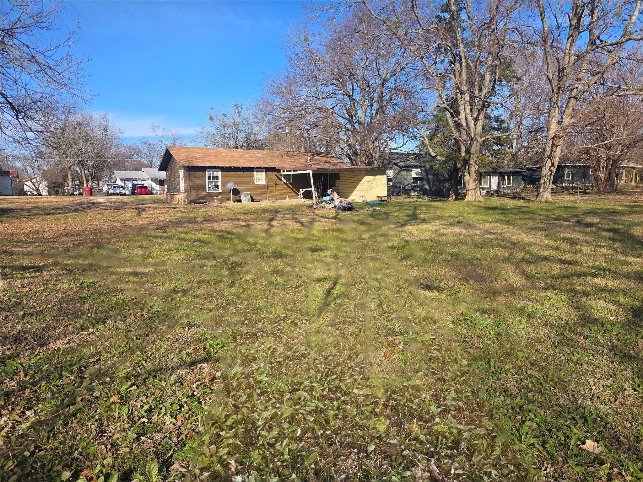 1304/1306 West End Avenue Clarksville TX 75426