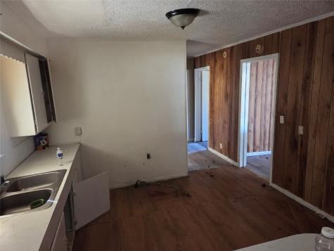 1304/1306 West End Avenue Clarksville TX 75426