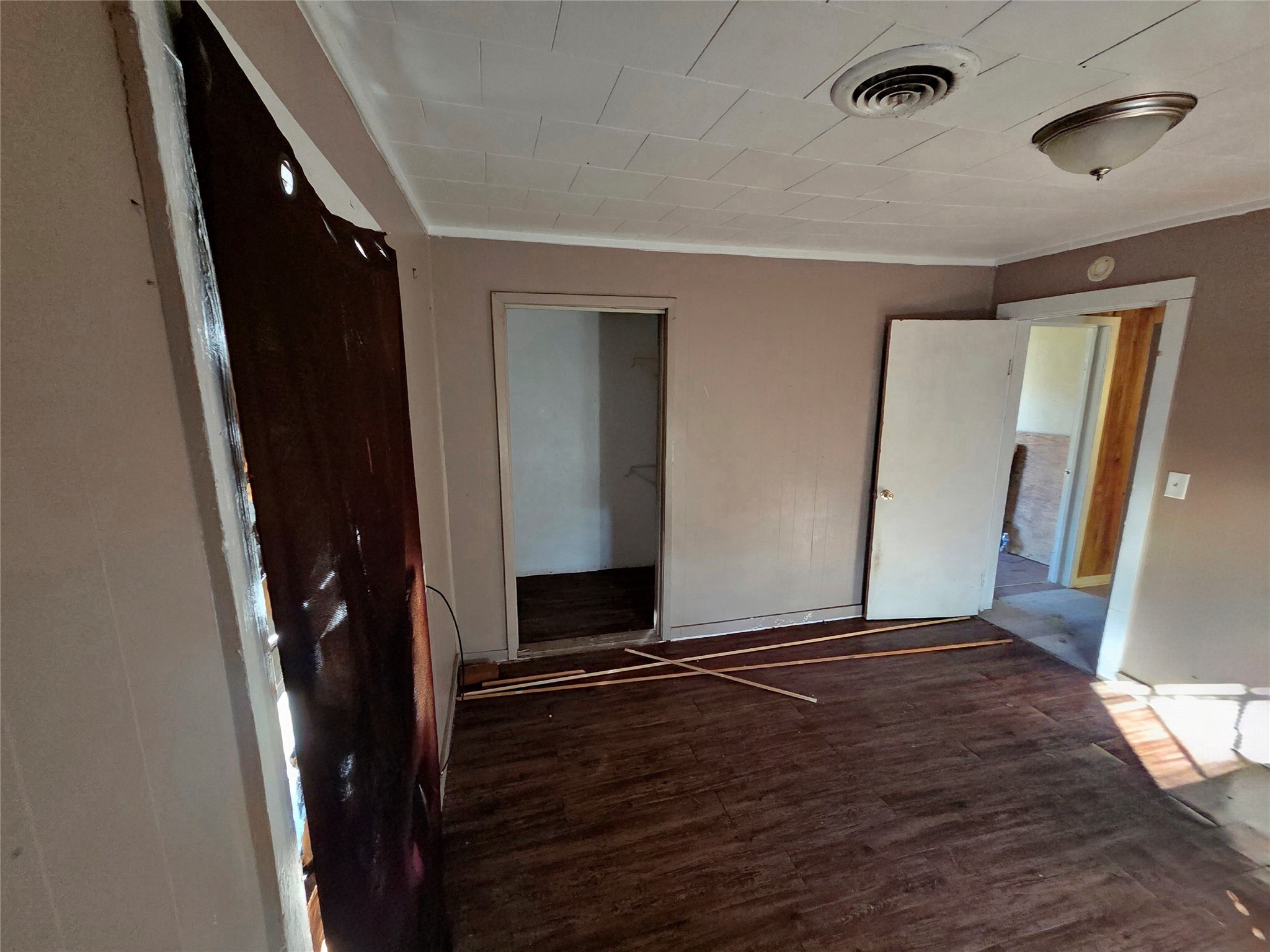 1304/1306 West End Avenue Clarksville TX 75426
