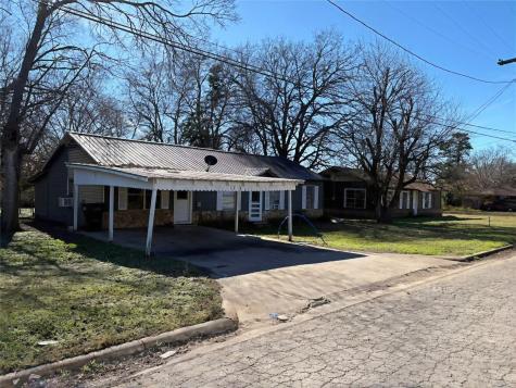 1304/1306 West End Avenue Clarksville TX 75426