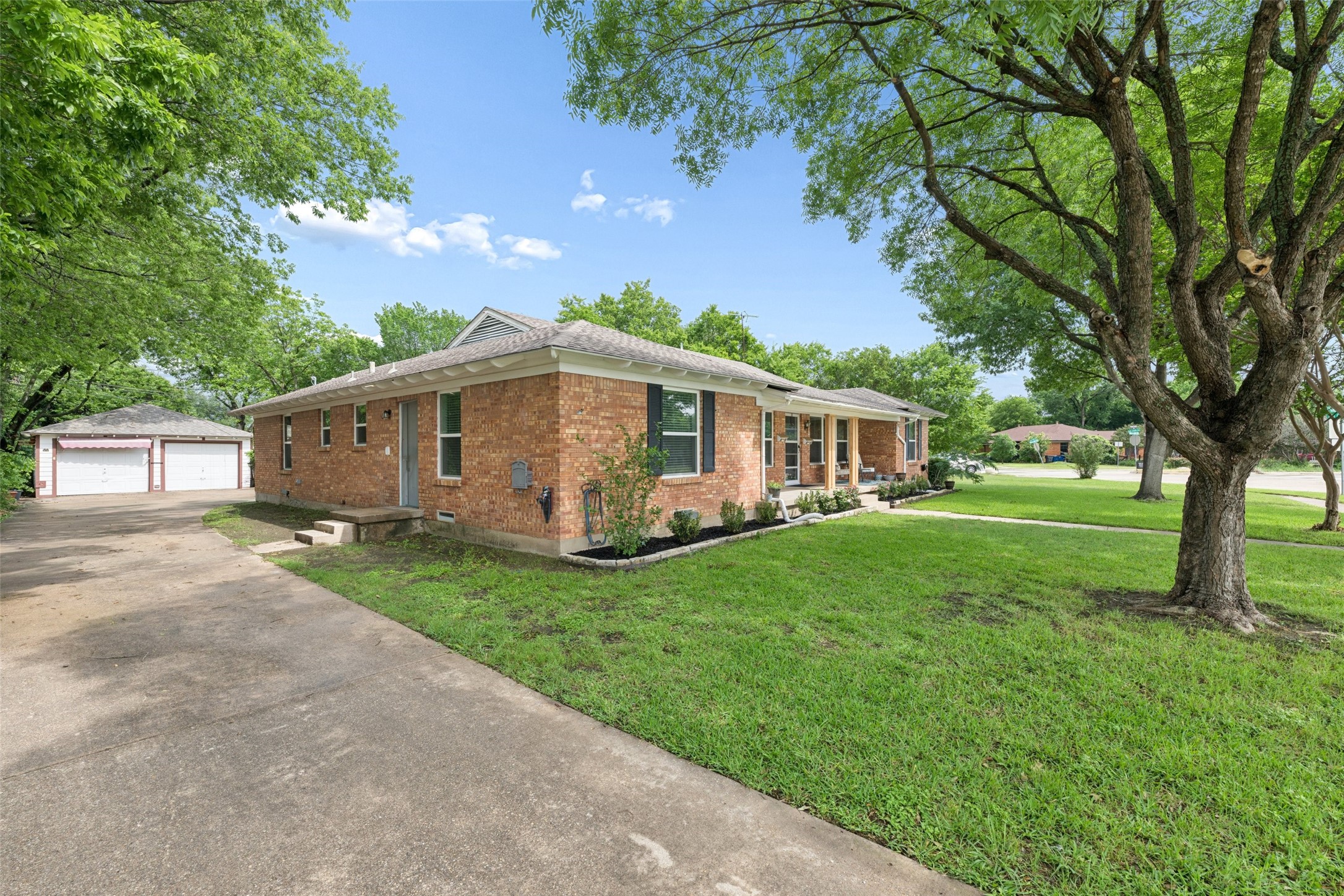 9504-9506 Mercer Drive Dallas TX 75228
