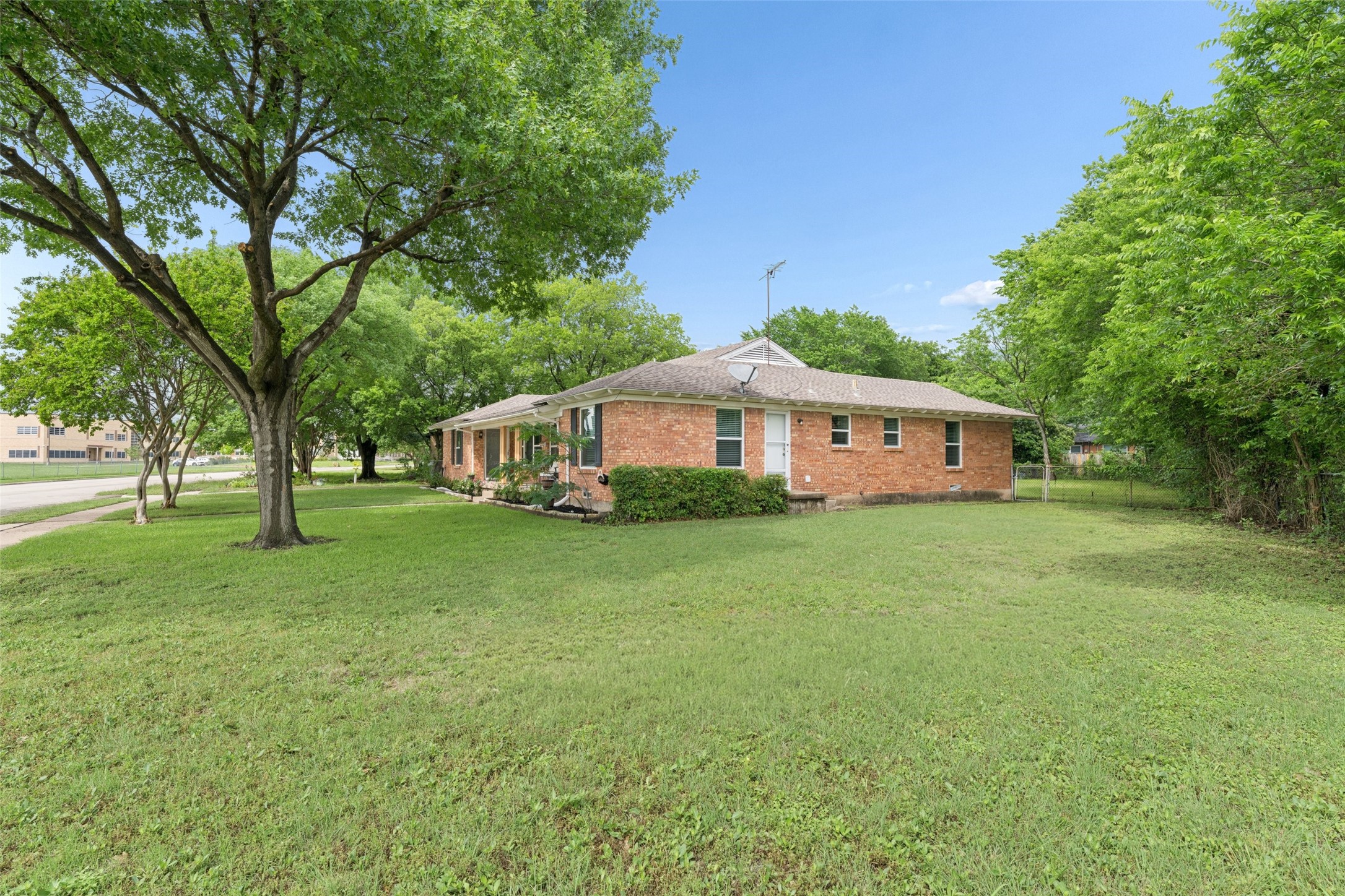 9504-9506 Mercer Drive Dallas TX 75228