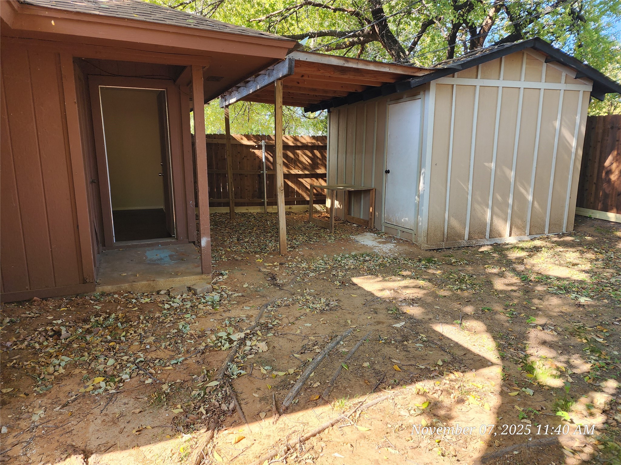 515 Gibbins Court Arlington TX 76011
