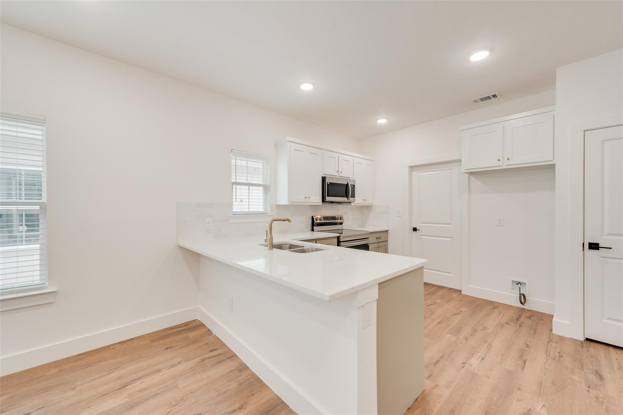 1807 Franklin Avenue Bonham TX 75418