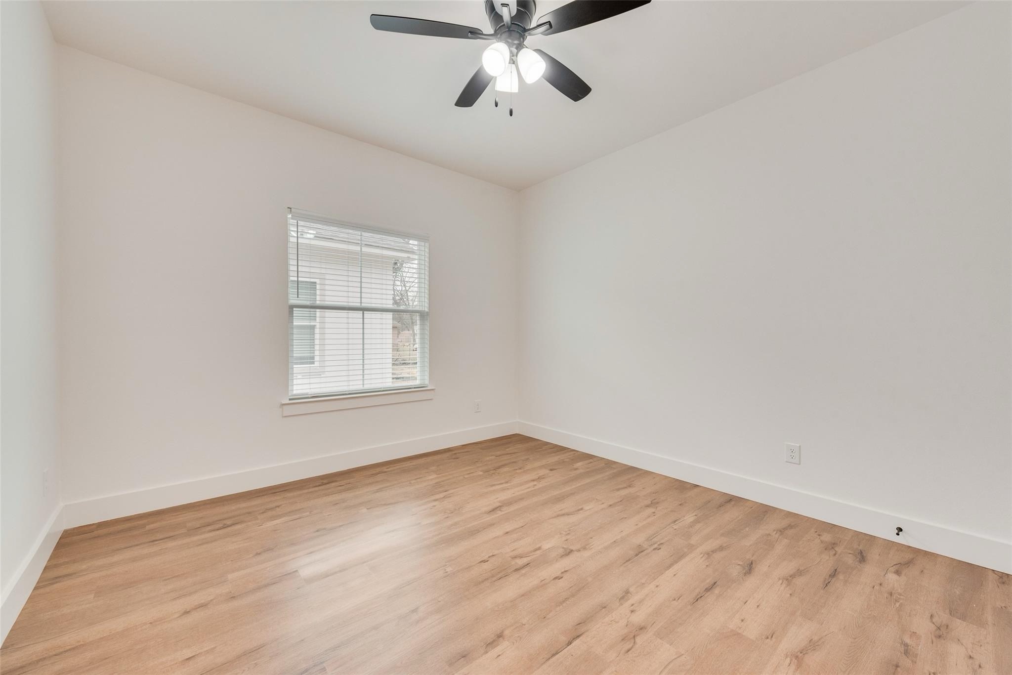 1807 Franklin Avenue Bonham TX 75418
