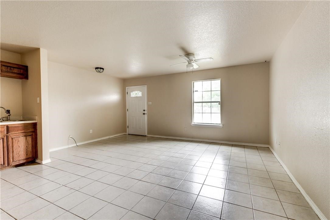 3100 Hale Avenue Fort Worth TX 76106