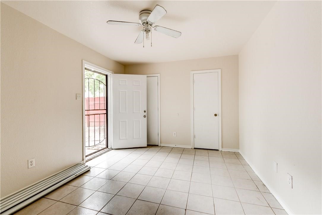 3100 Hale Avenue Fort Worth TX 76106